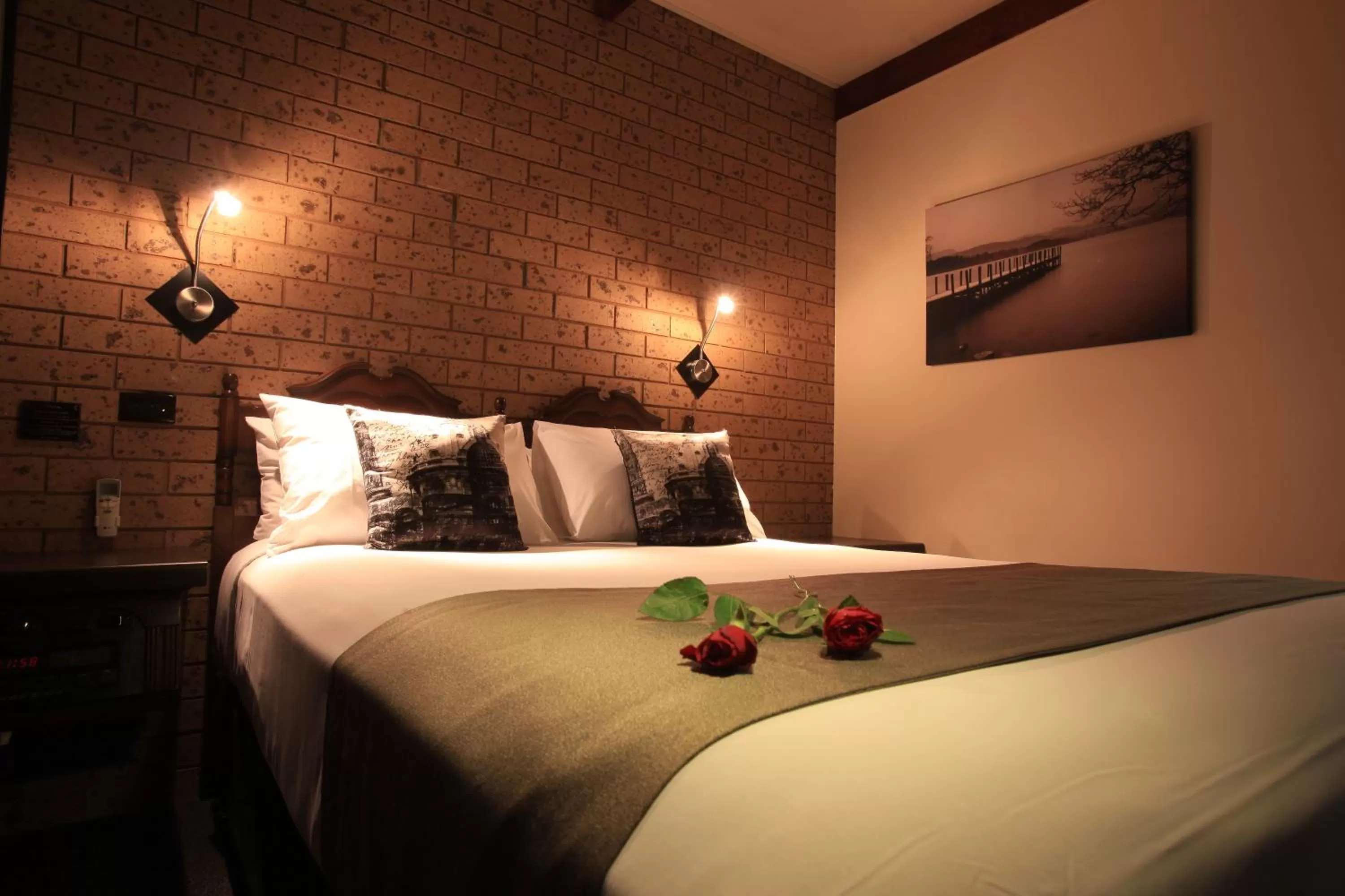 Bed in Belltower Motor Inn