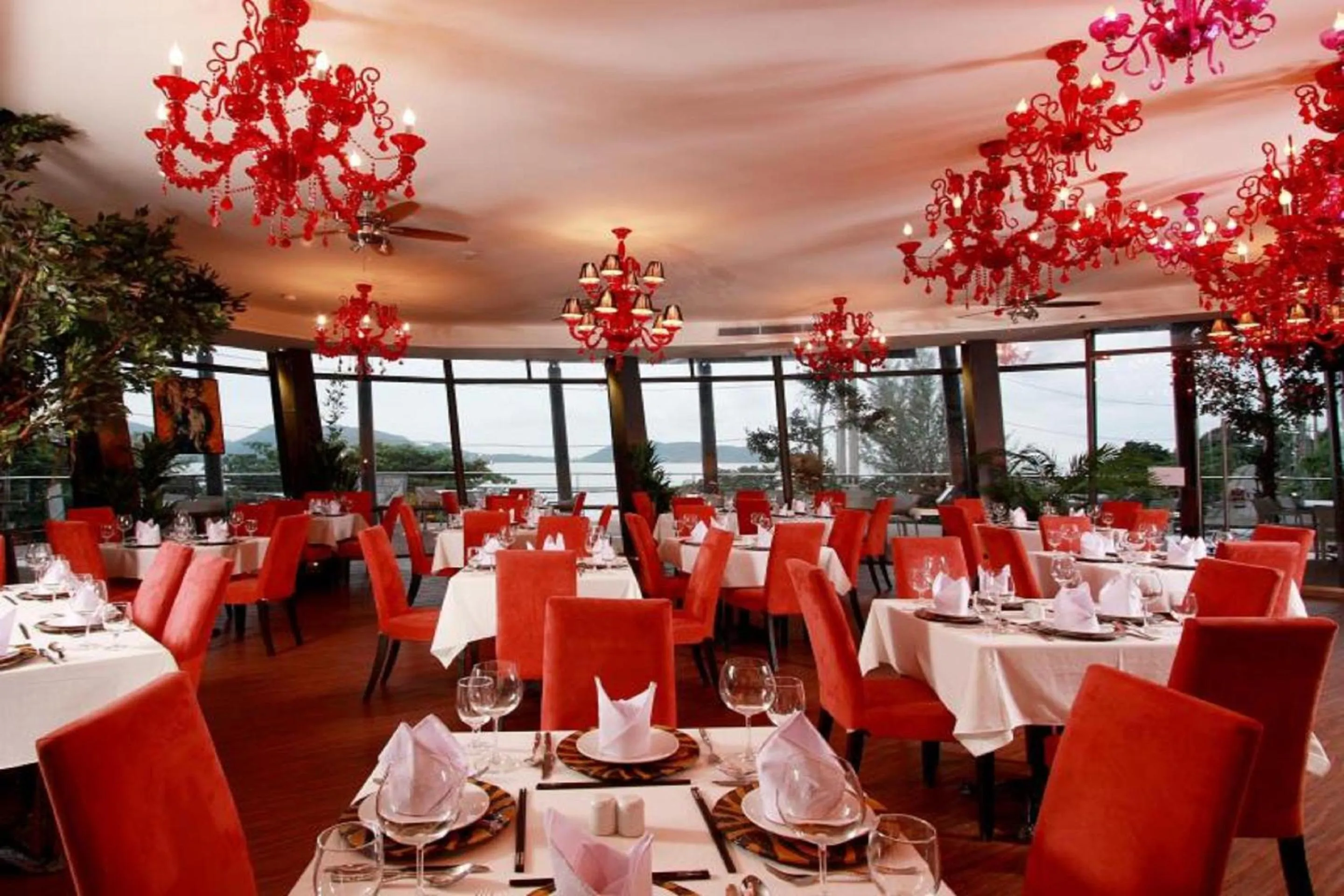 Restaurant/places to eat in IndoChine Resort and Villas