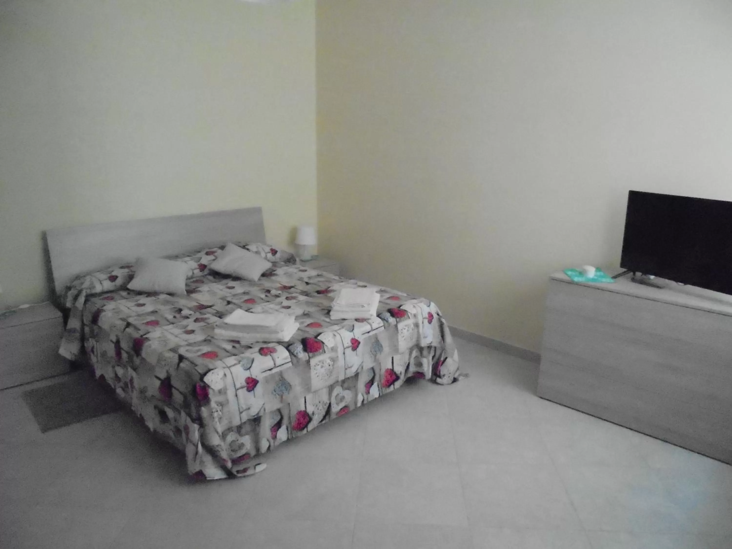 Bedroom, Bed in B&B KARISMA