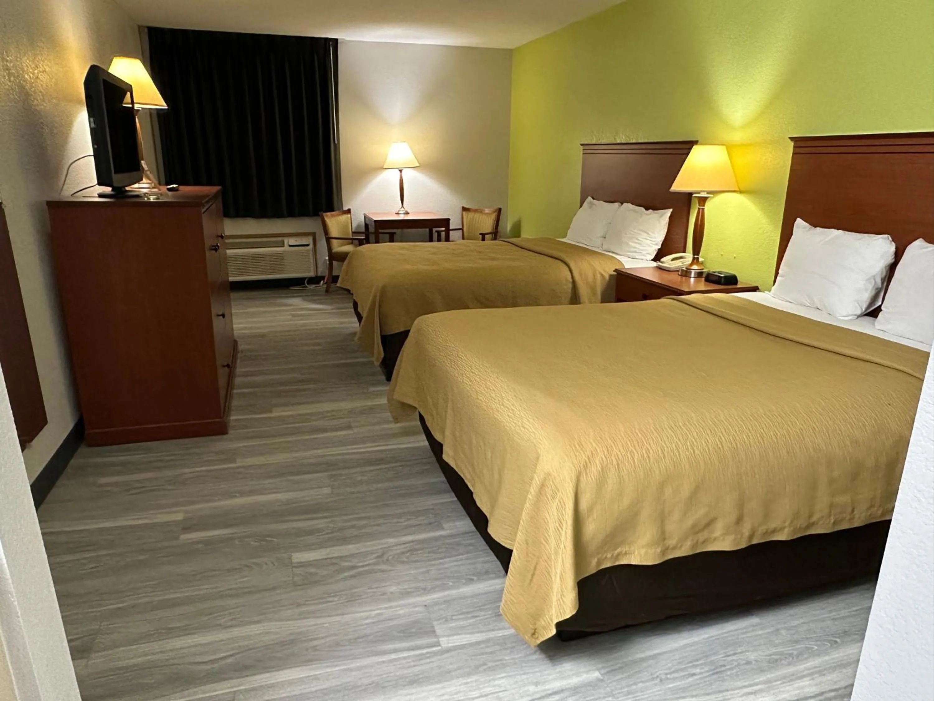 Bed in Baymont by Wyndham Omaha SW