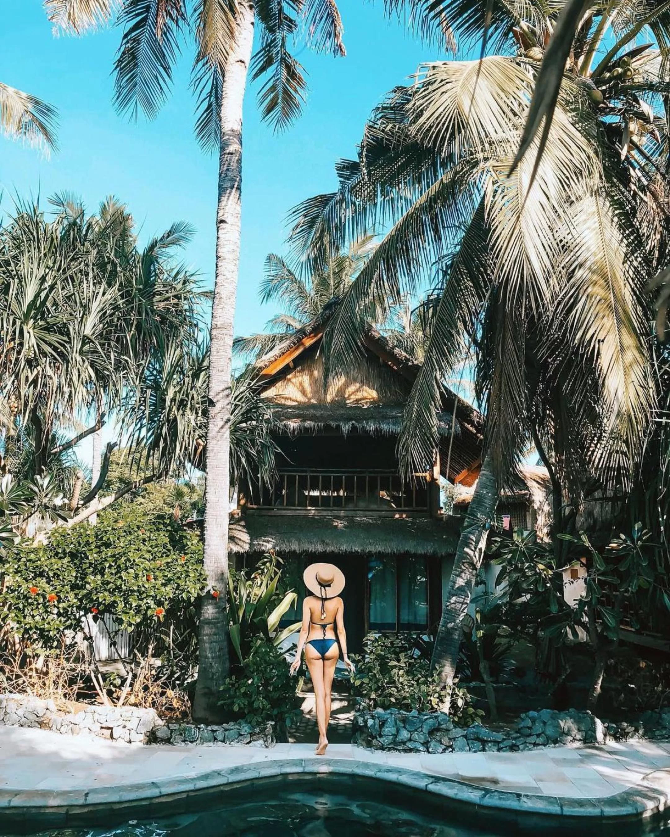 Swimming pool in Sunrise Resort