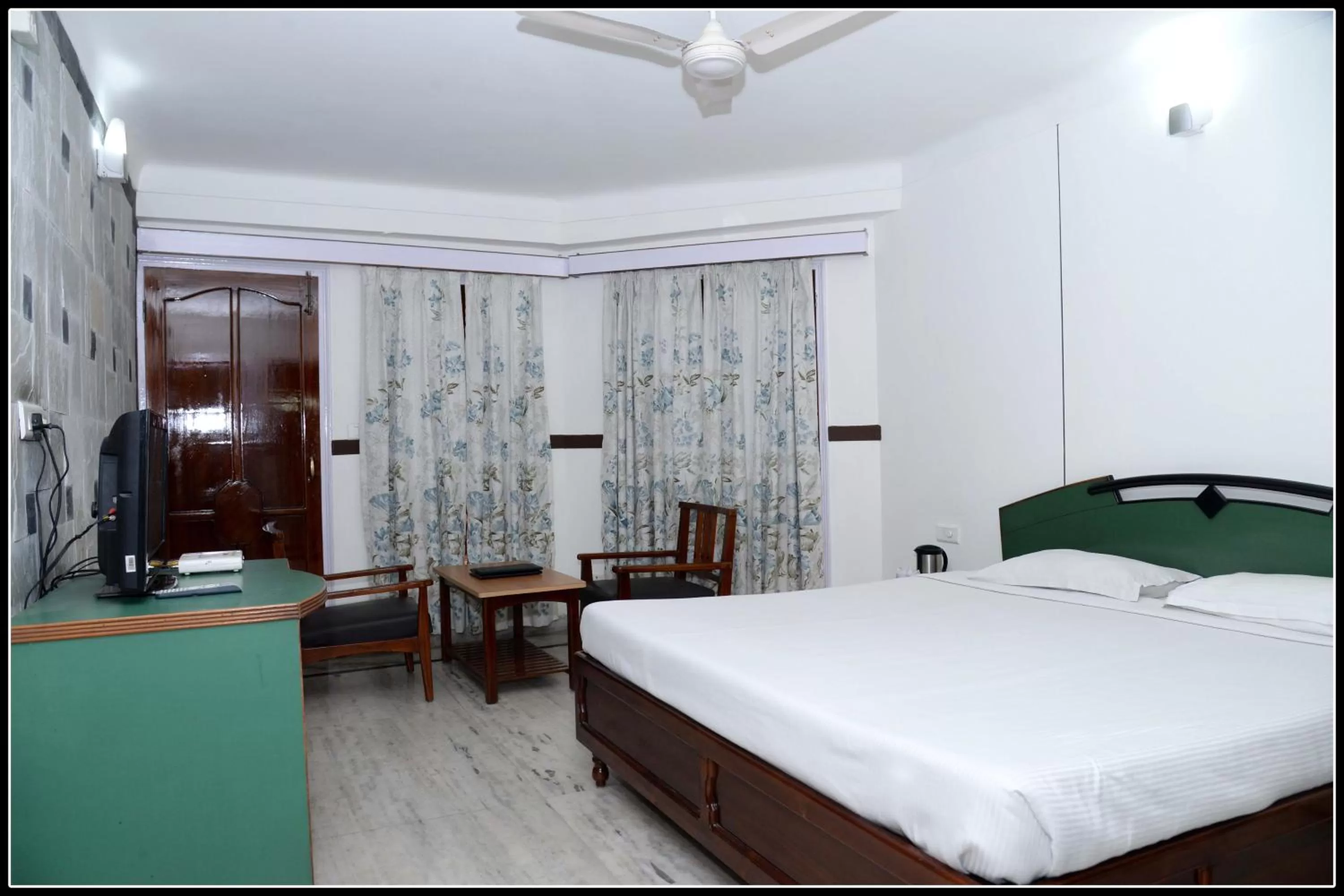 Bed in Hotel Valley View