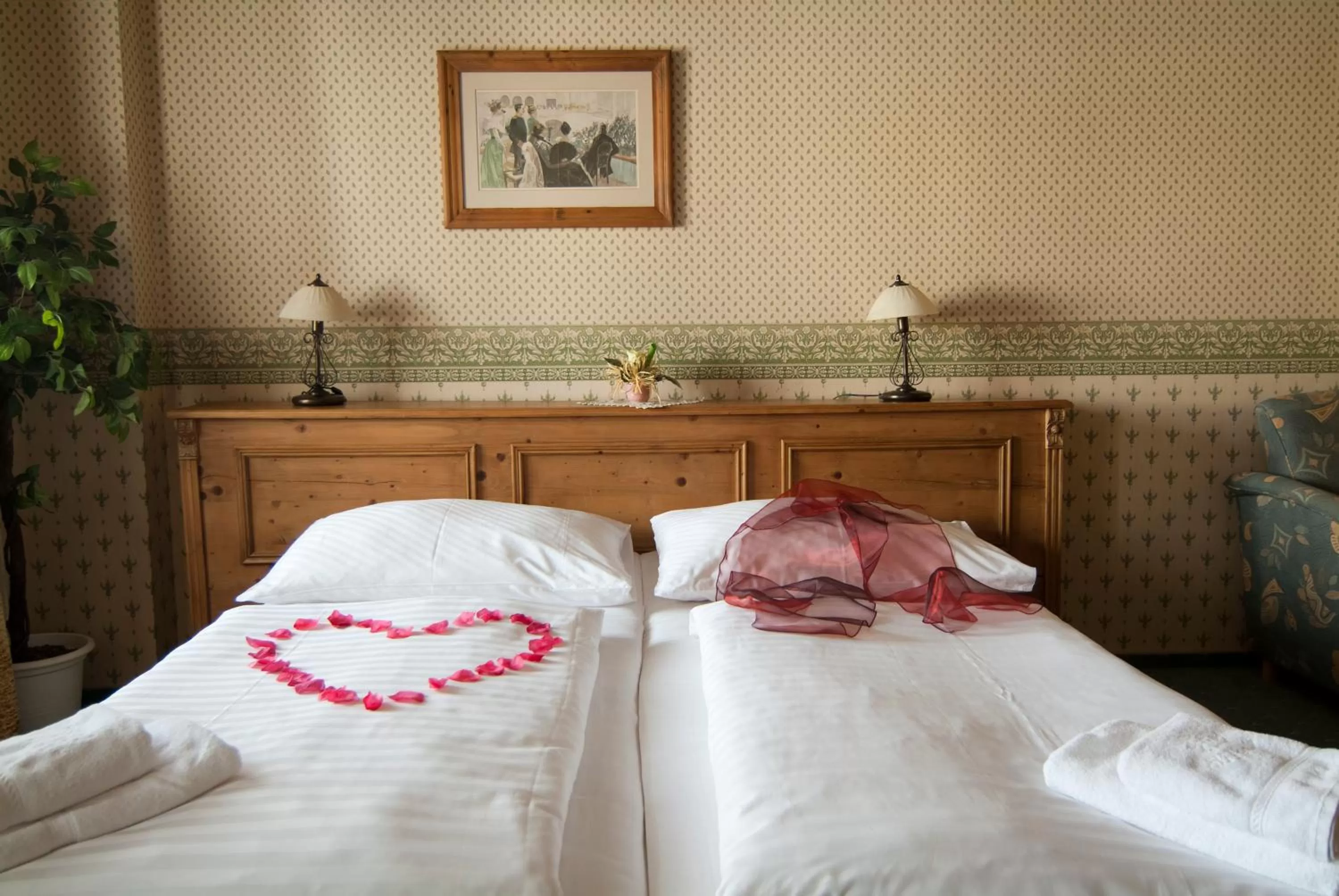 Decorative detail, Bed in Hotel & Caffe Silesia