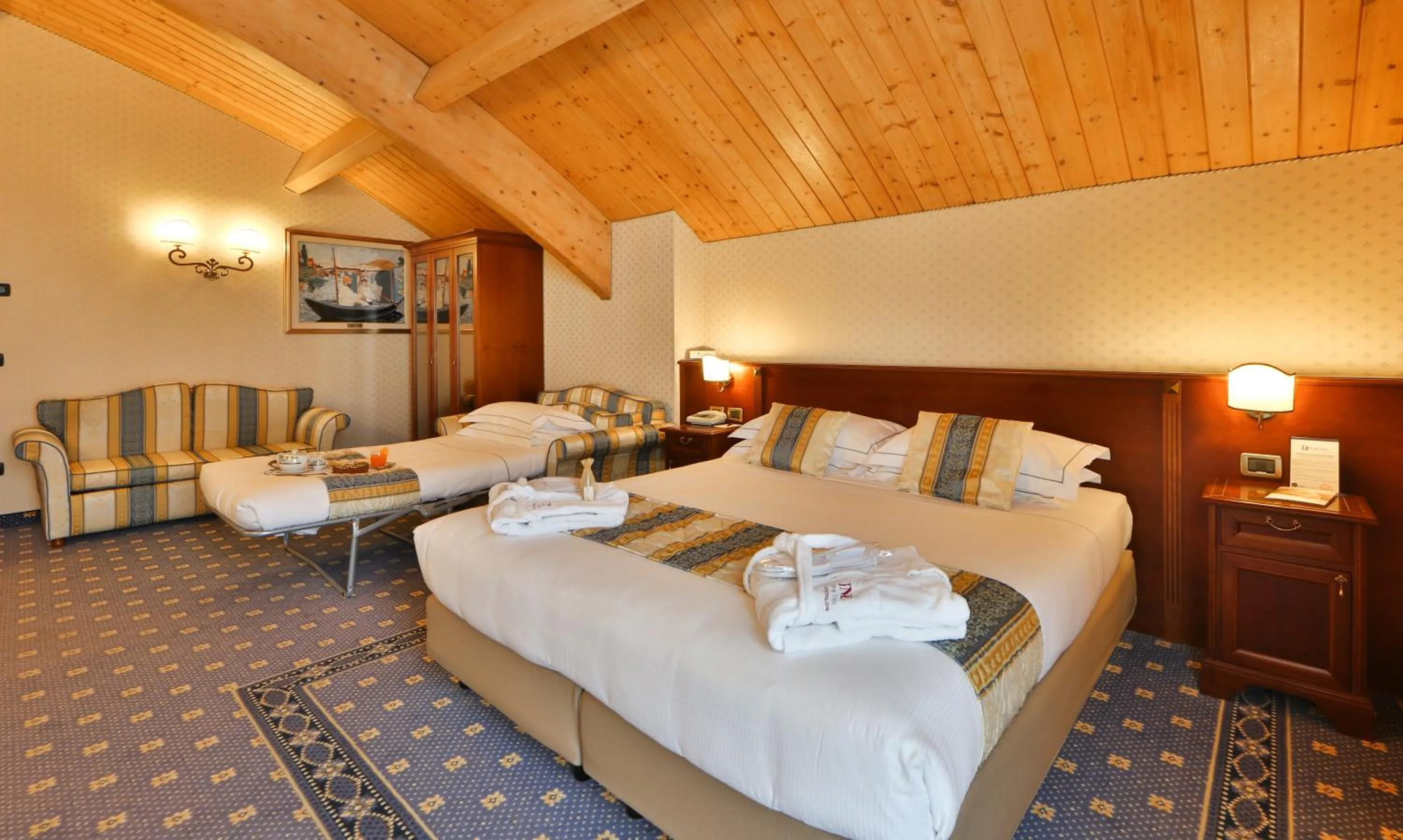 Bed in Best Western Classic Hotel