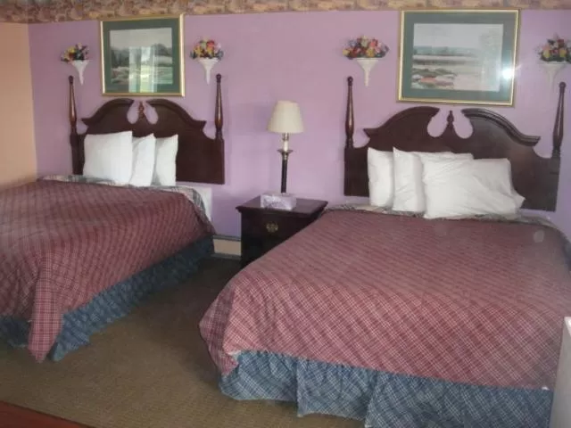 Bed in Standish Motel