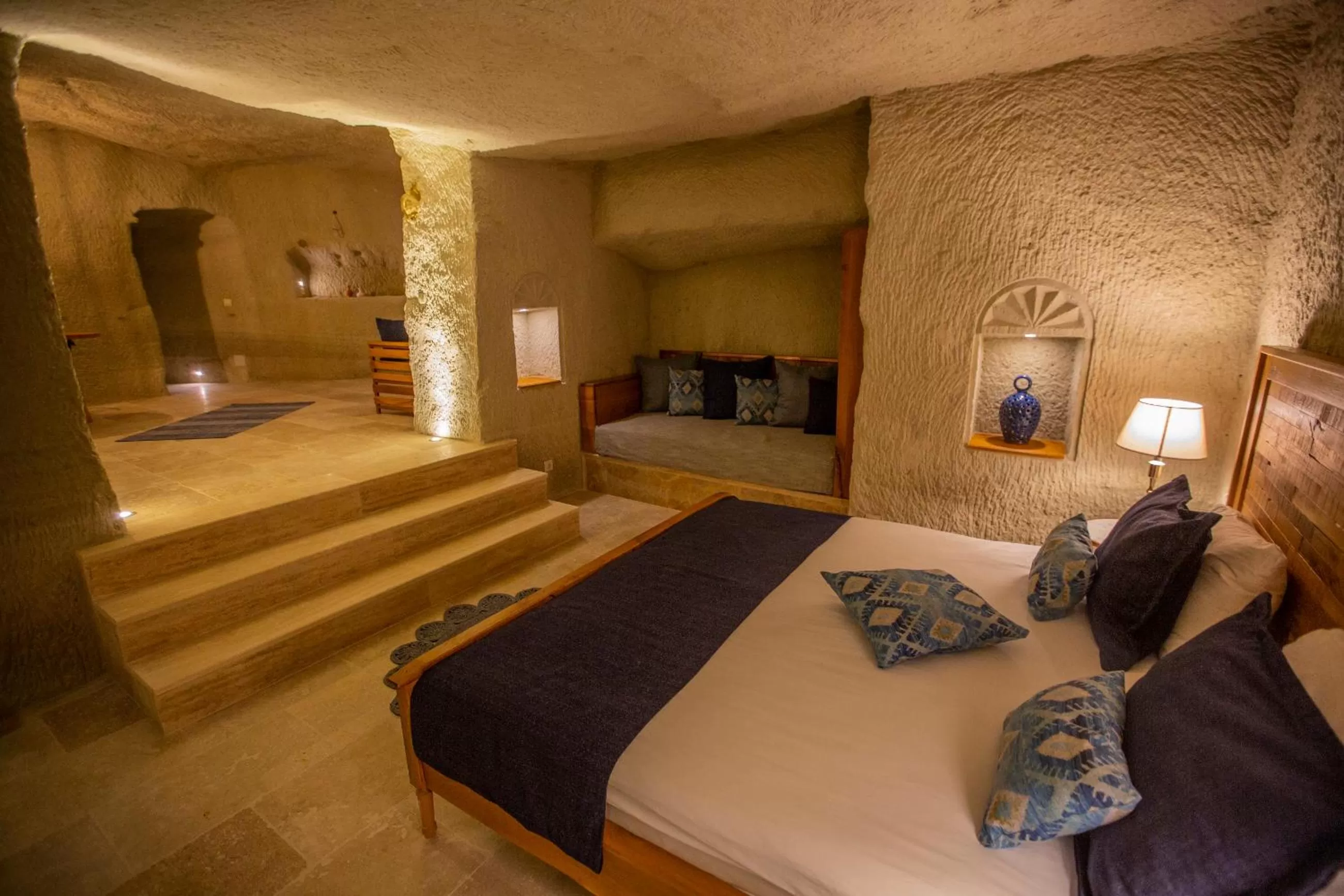 Photo of the whole room, Bed in Azure Cave Suites - Cappadocia