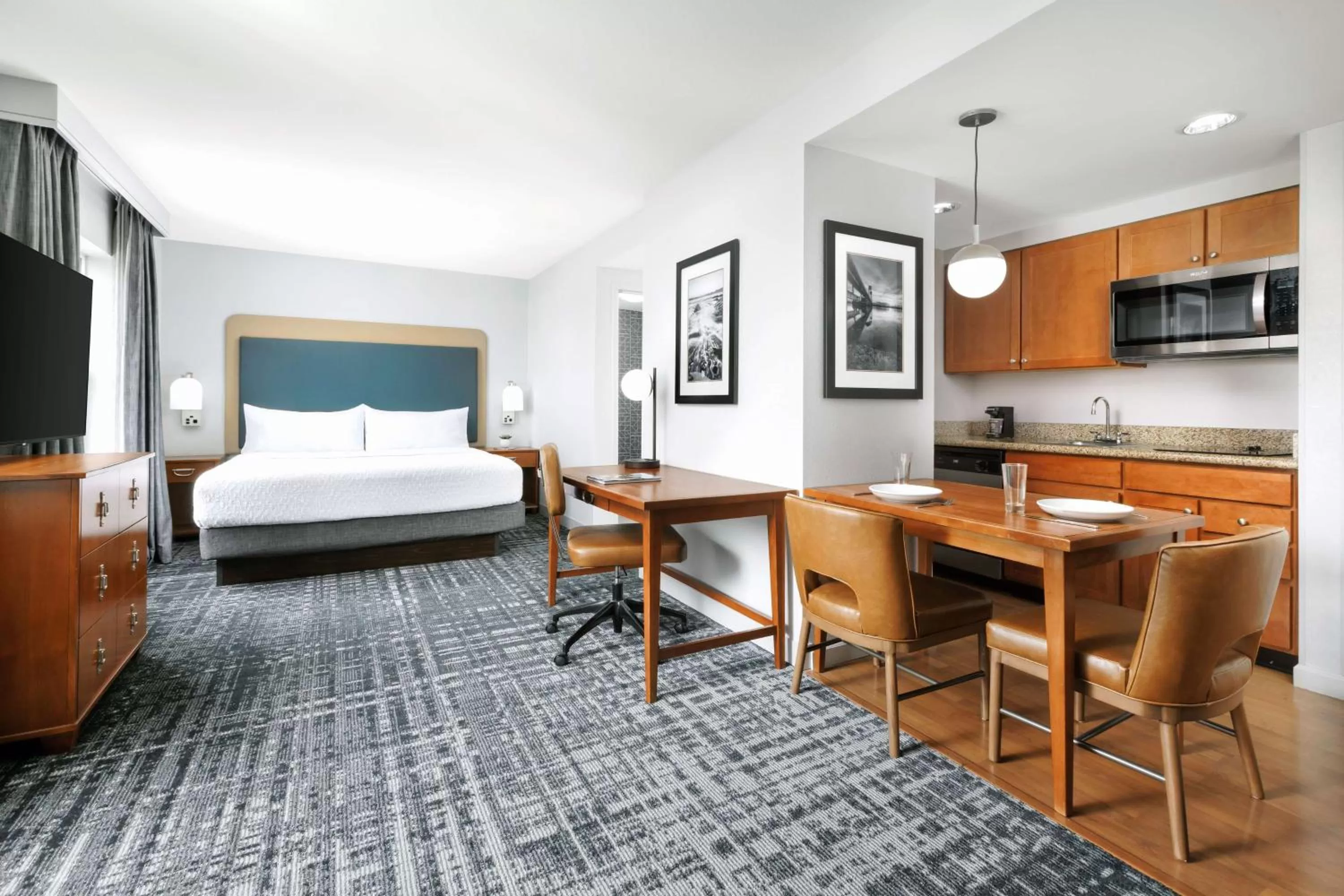 Bedroom, Bed in Homewood Suites by Hilton Portsmouth