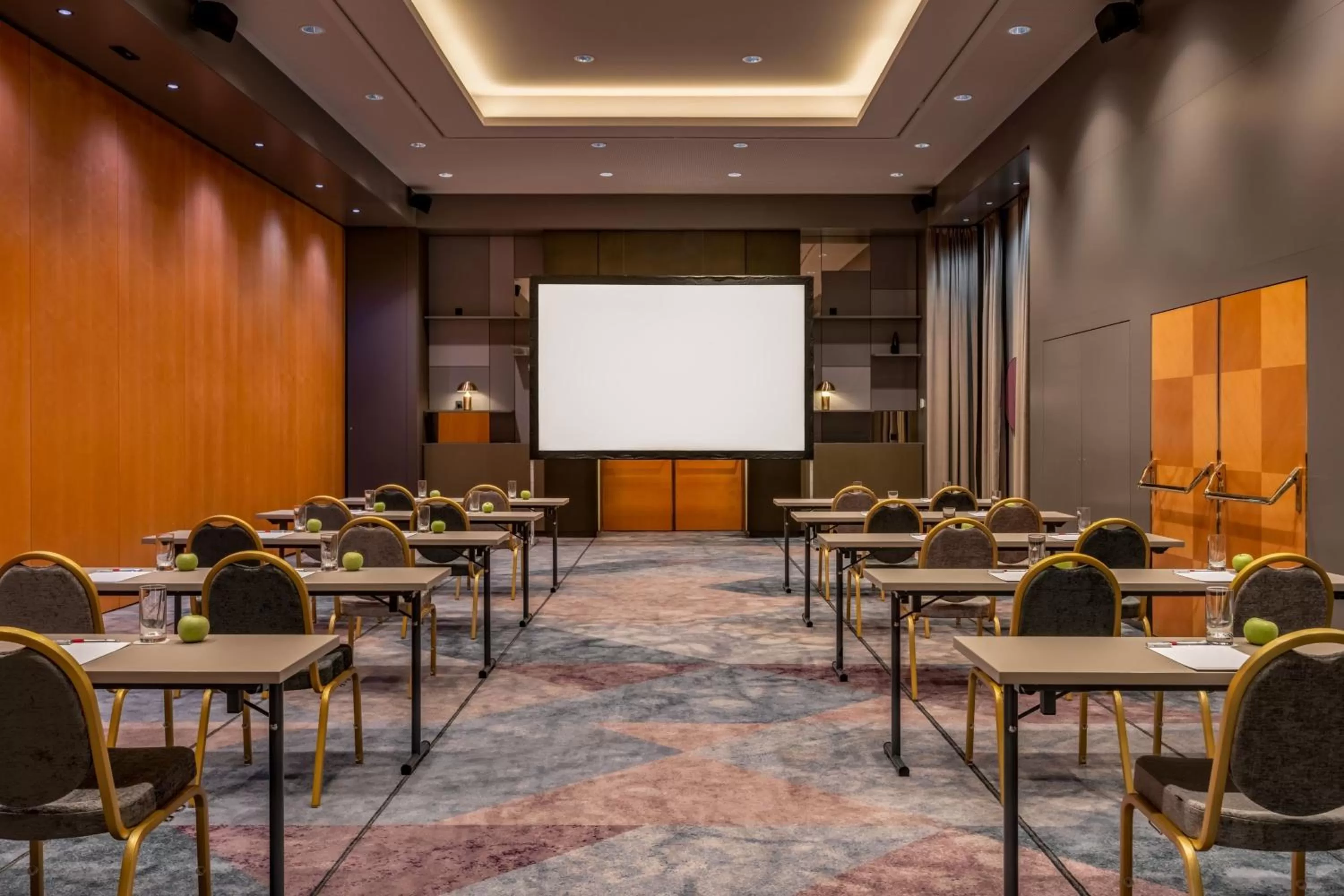 Meeting/conference room in Vienna Marriott Hotel