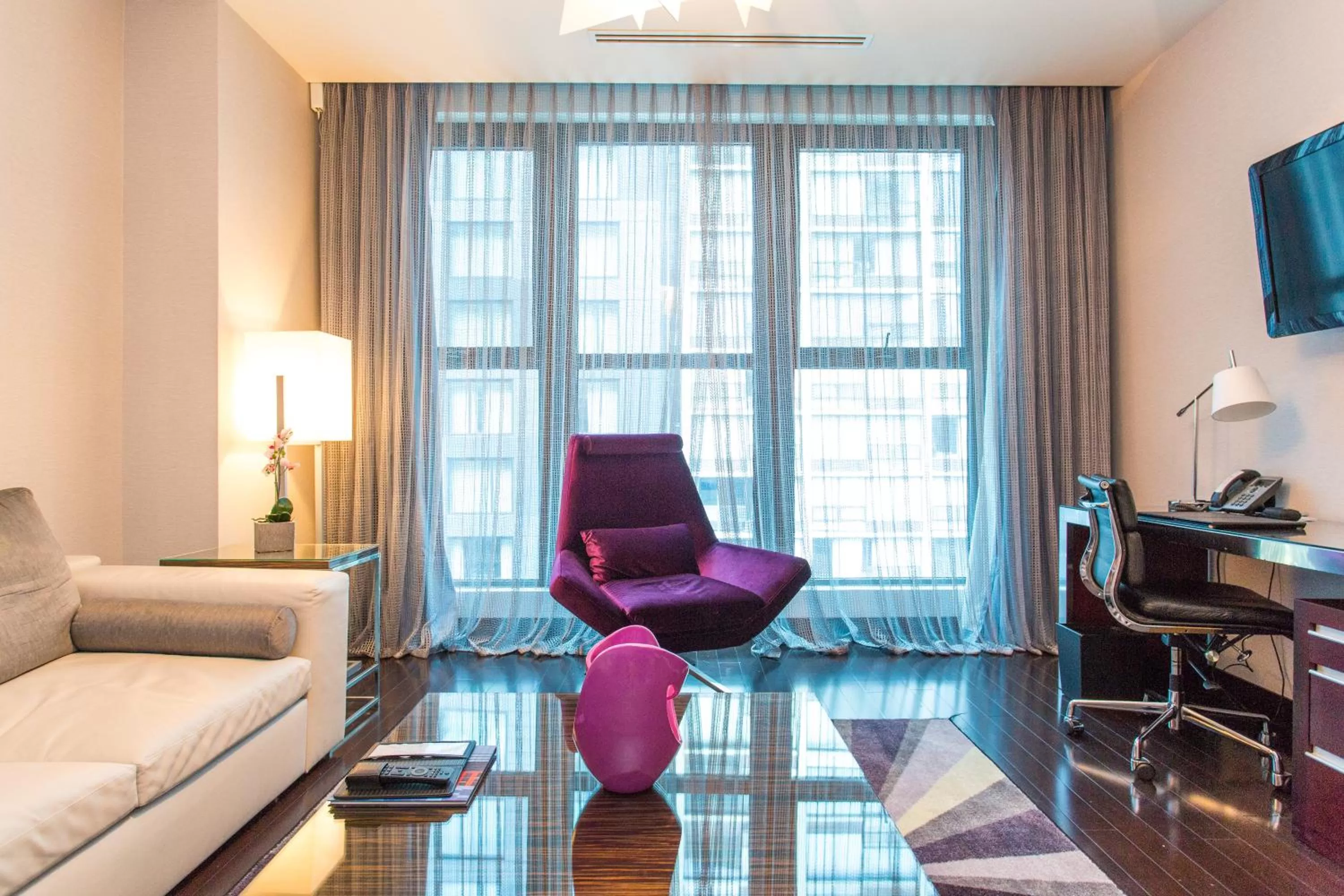 Living room in Ivy Boutique Hotel