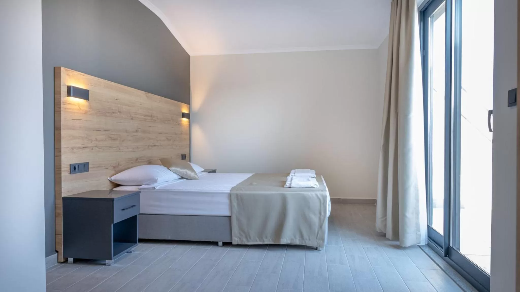 Bedroom, Bed in Nas Suite