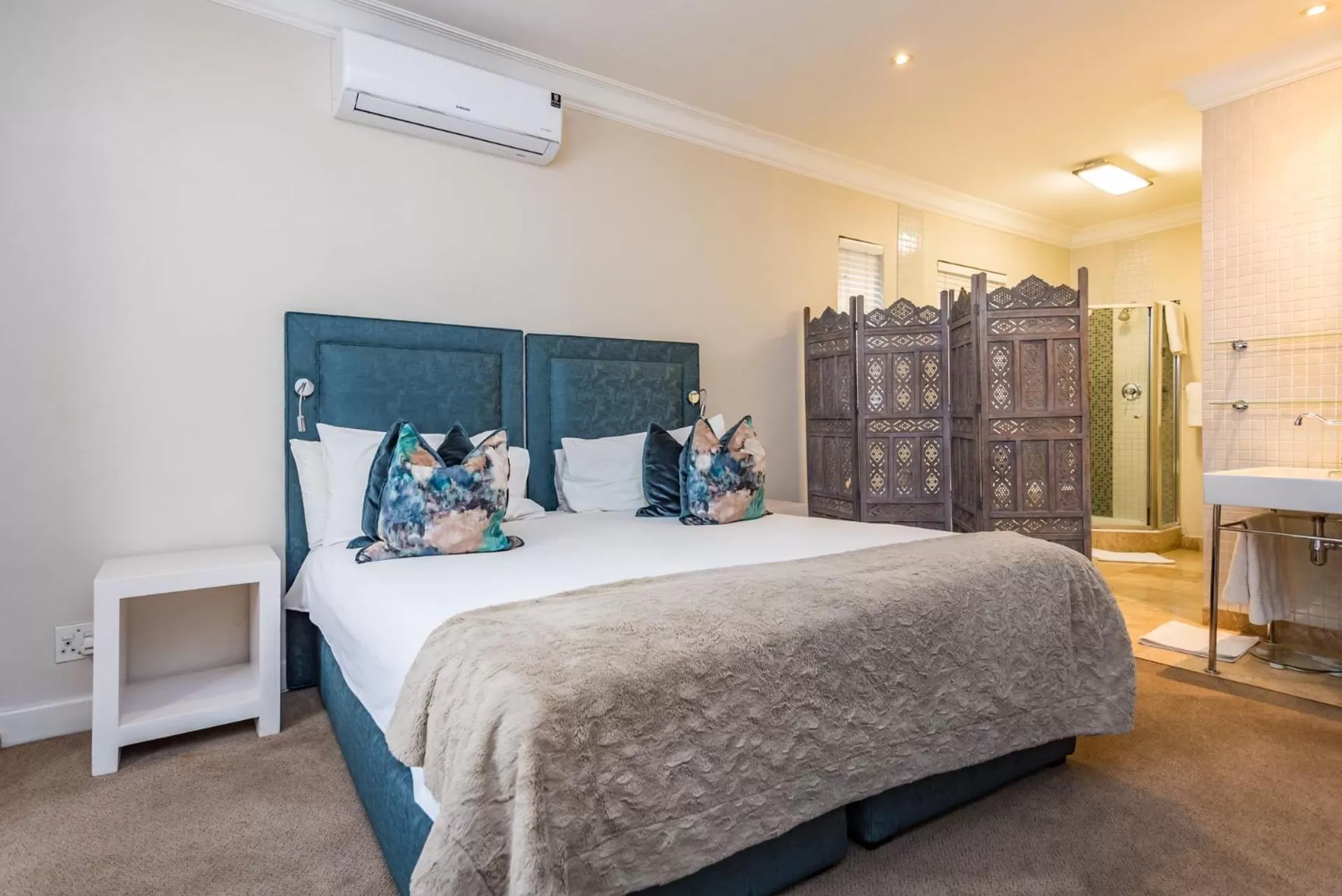 Bed in Clico Boutique Hotel