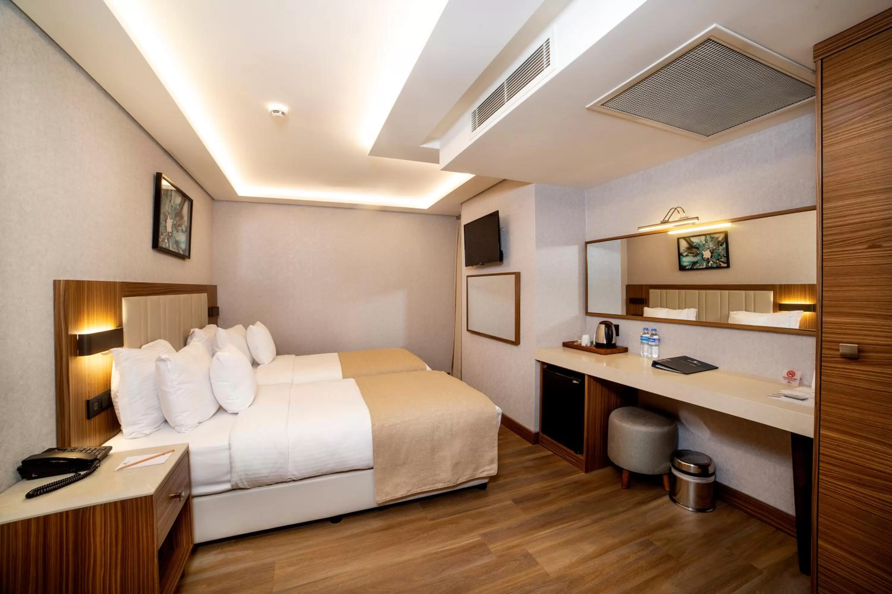 Massage, Bed in Erboy Hotel Istanbul Sirkeci