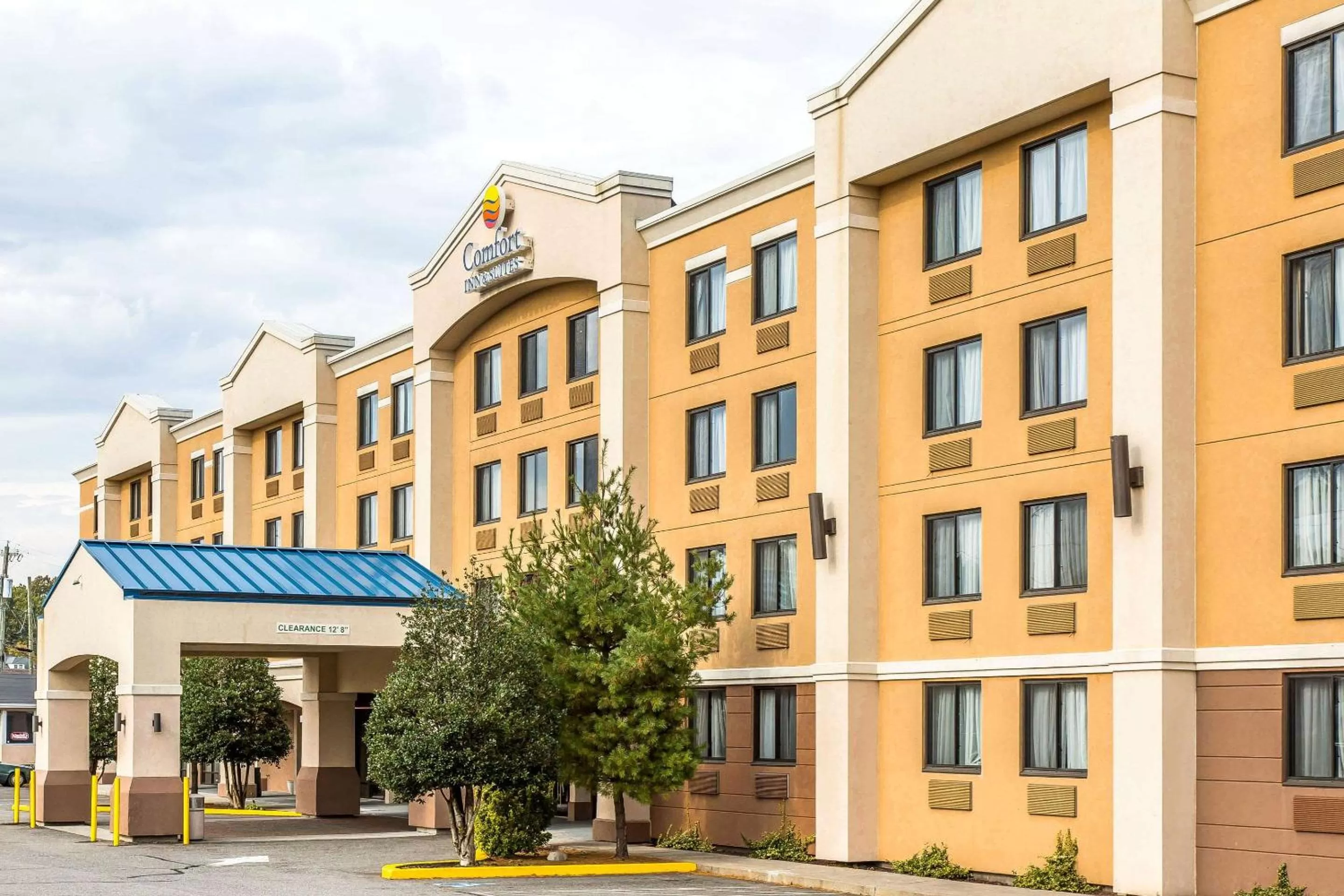 Property building in Comfort Inn & Suites Meriden East