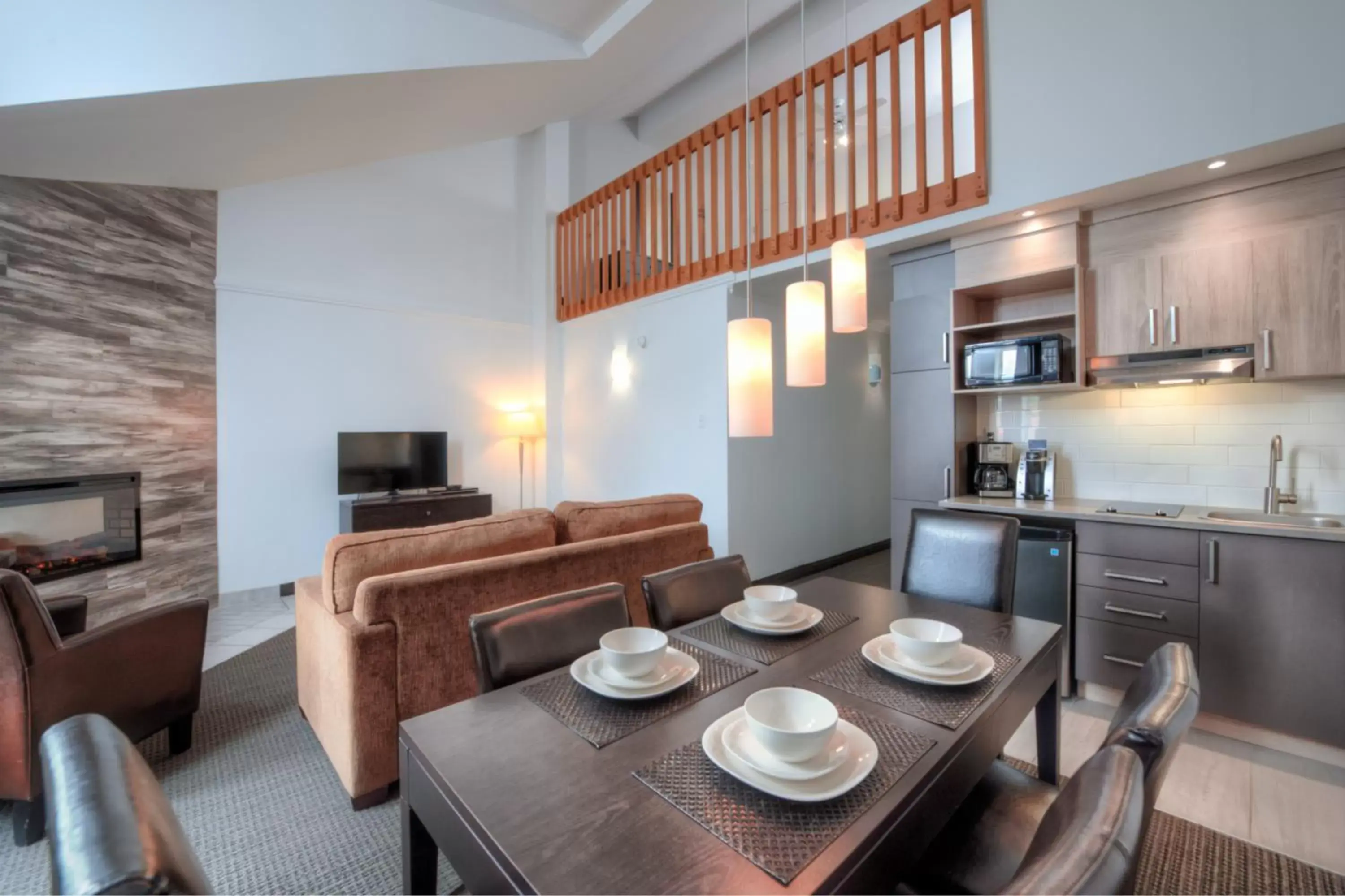 Deluxe Double Room in Hotel Vacances Tremblant Deluxe Double Room in Hotel Vacances Tremblant