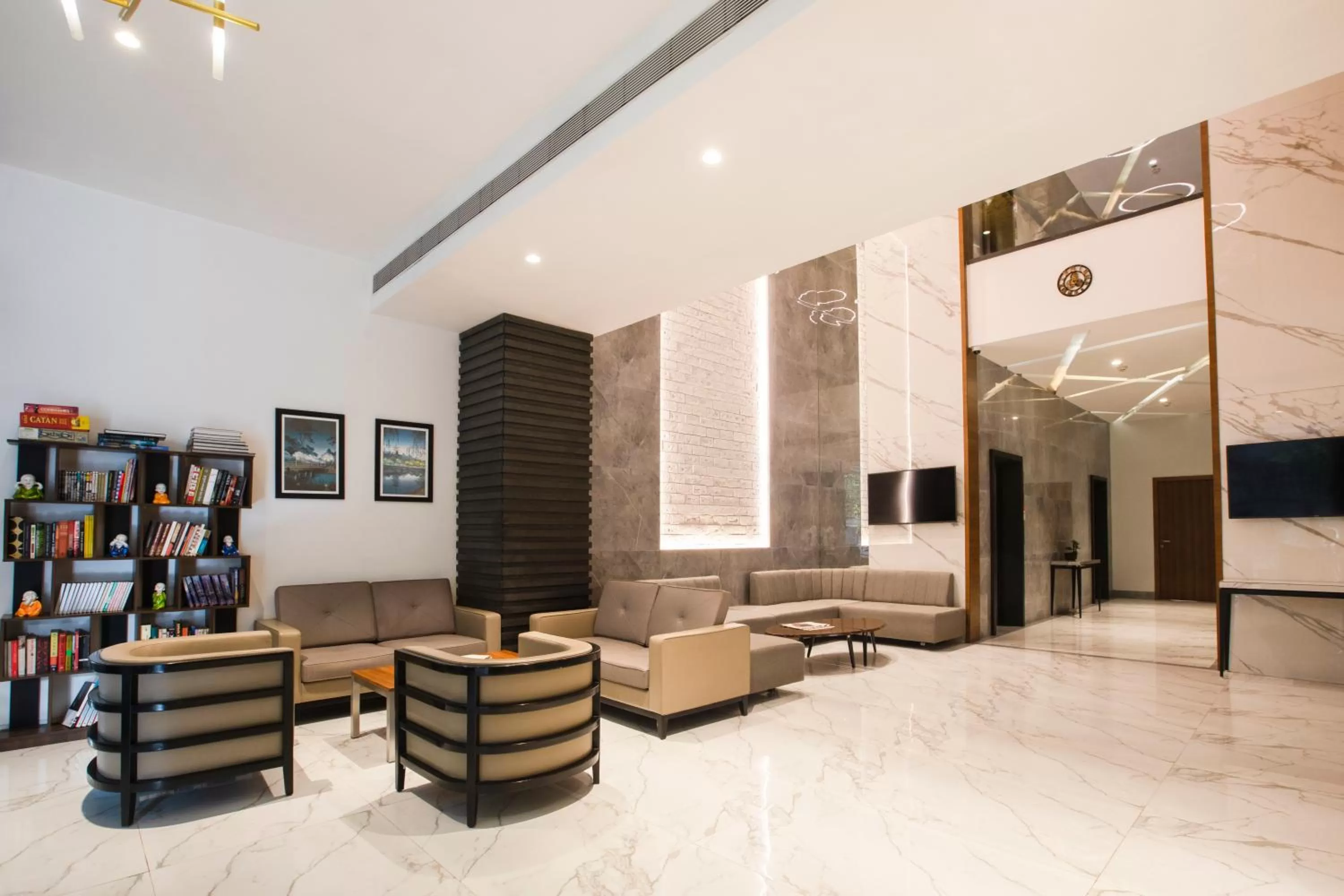 Communal lounge/ TV room in Ramee Techome