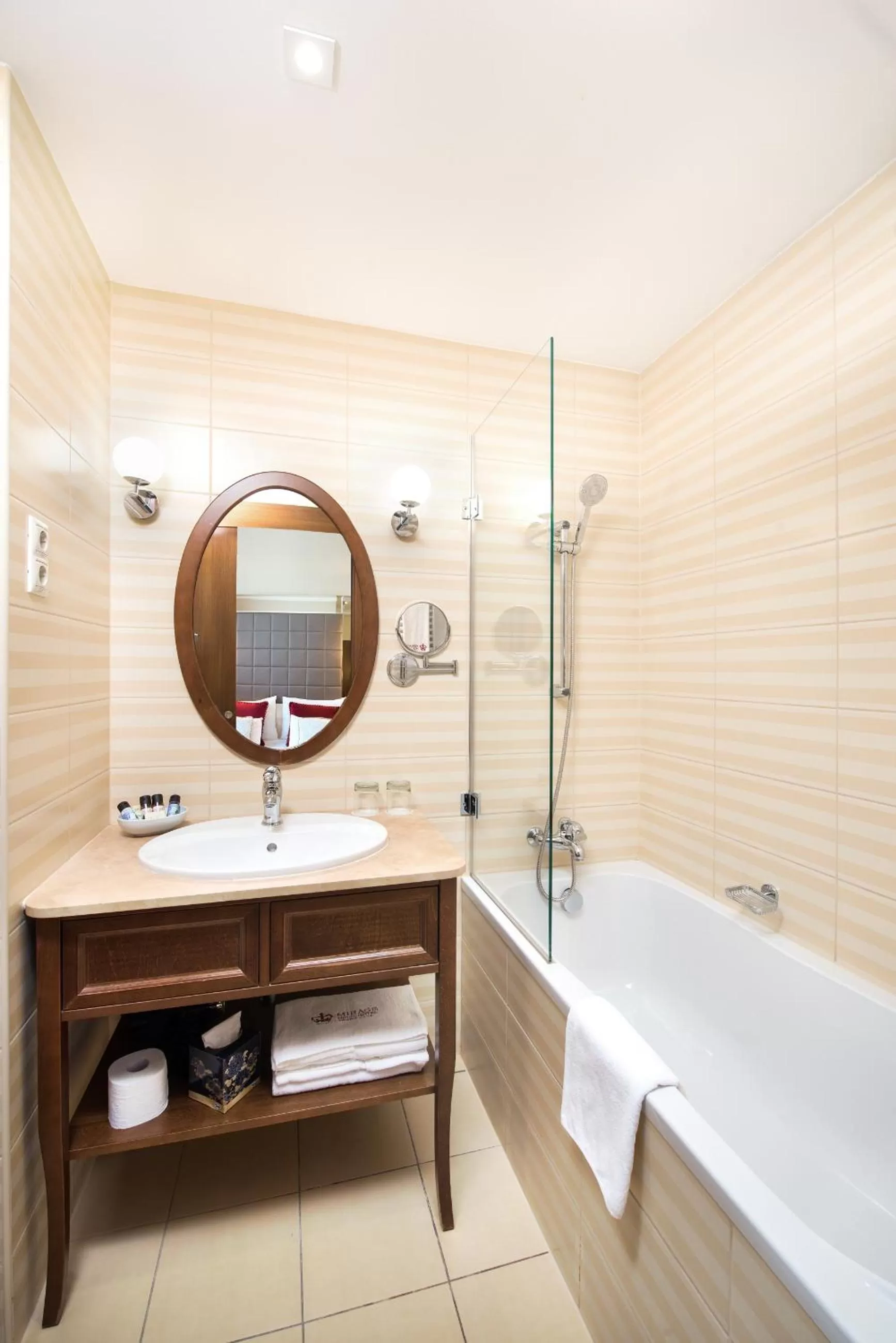 Bathroom in Mirage Medic Hotel