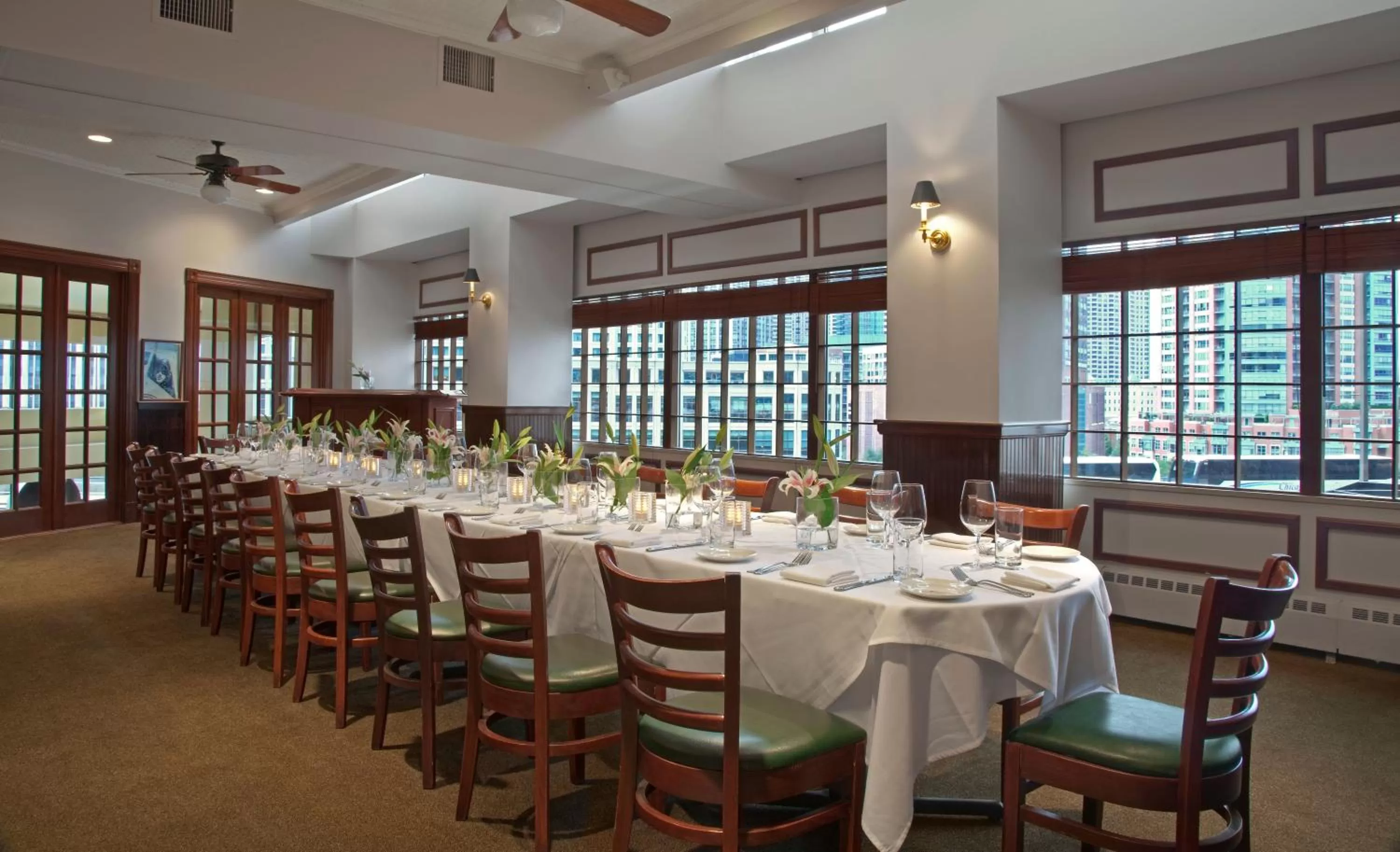 Food and drinks in Swissotel Chicago