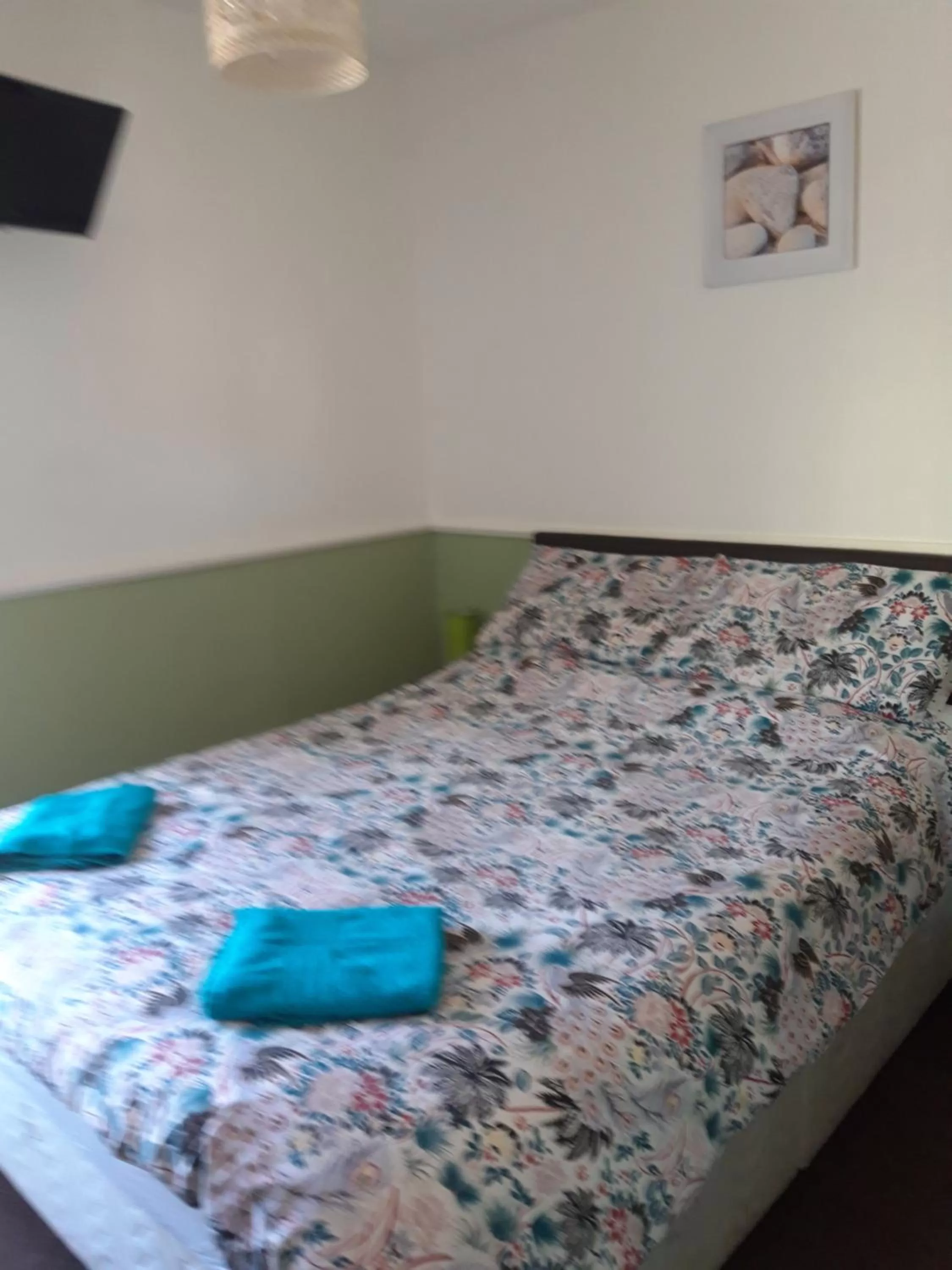 Bed in Delamere Hotel