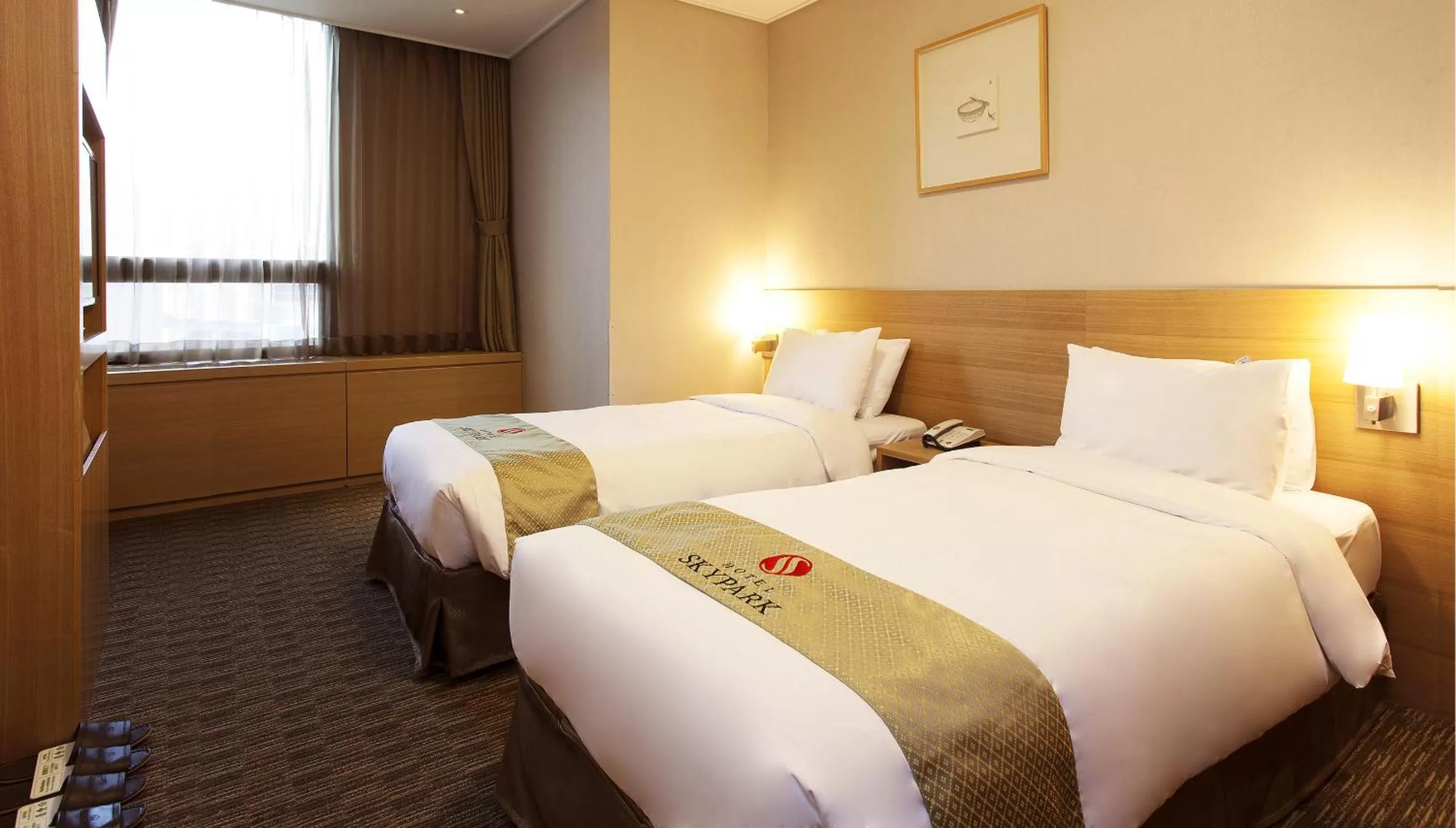 Bed in Hotel Skypark Central Myeongdong