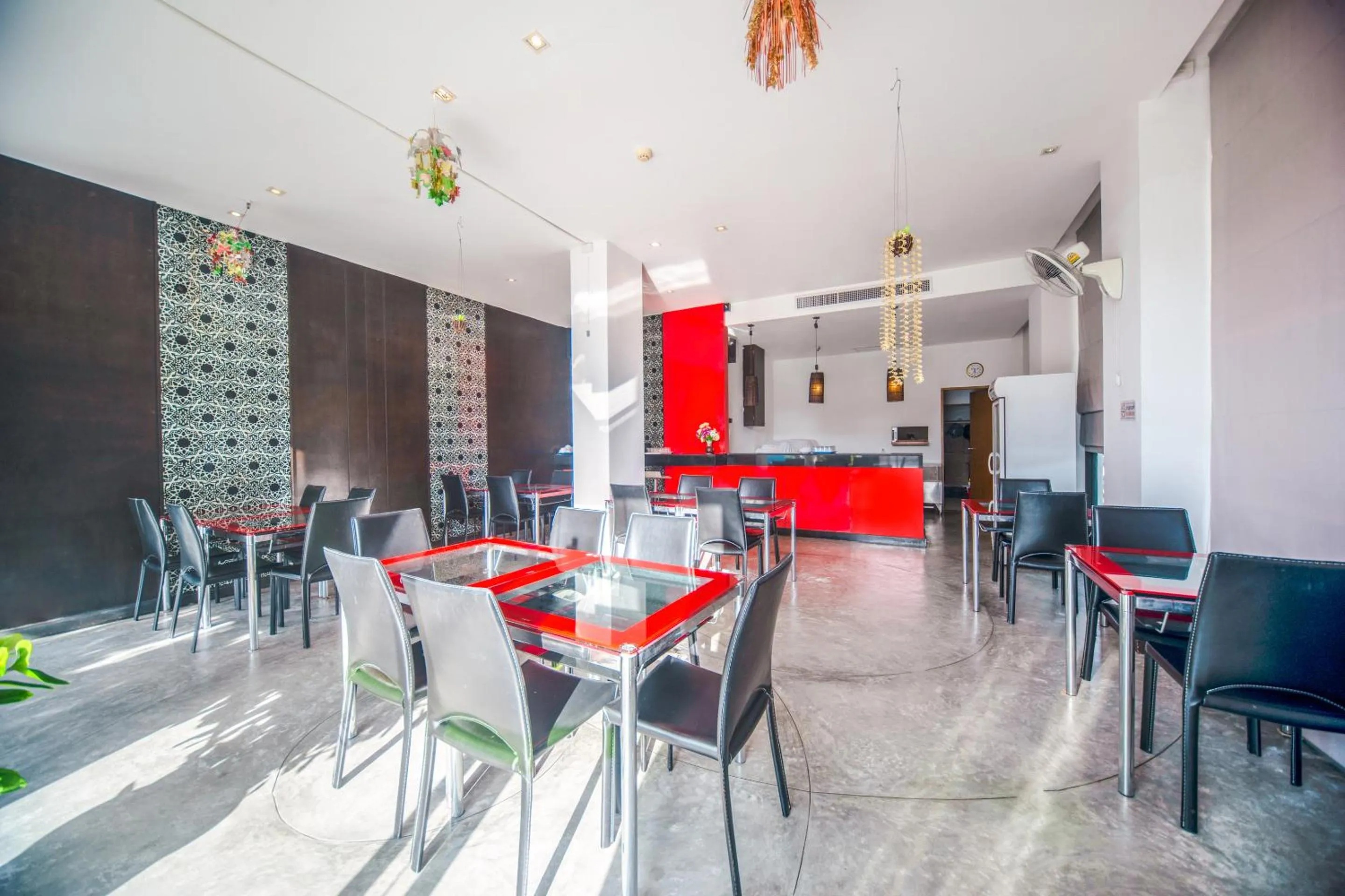 Restaurant/places to eat in I Dee Hotel Patong