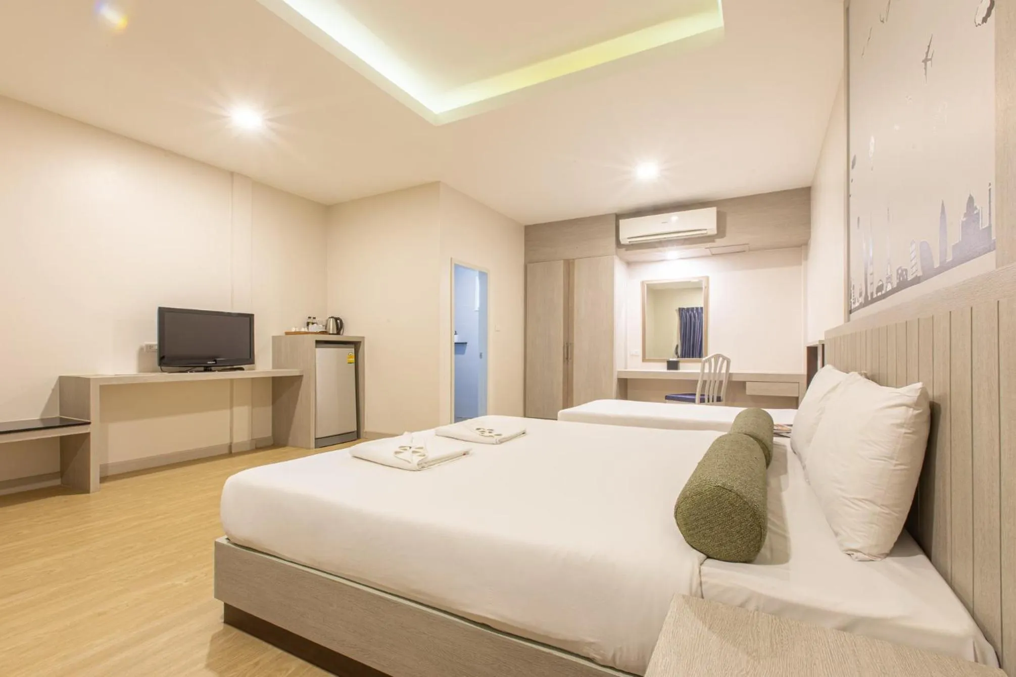 Photo of the whole room, Bed in Mai Morn Resort SHA Plus