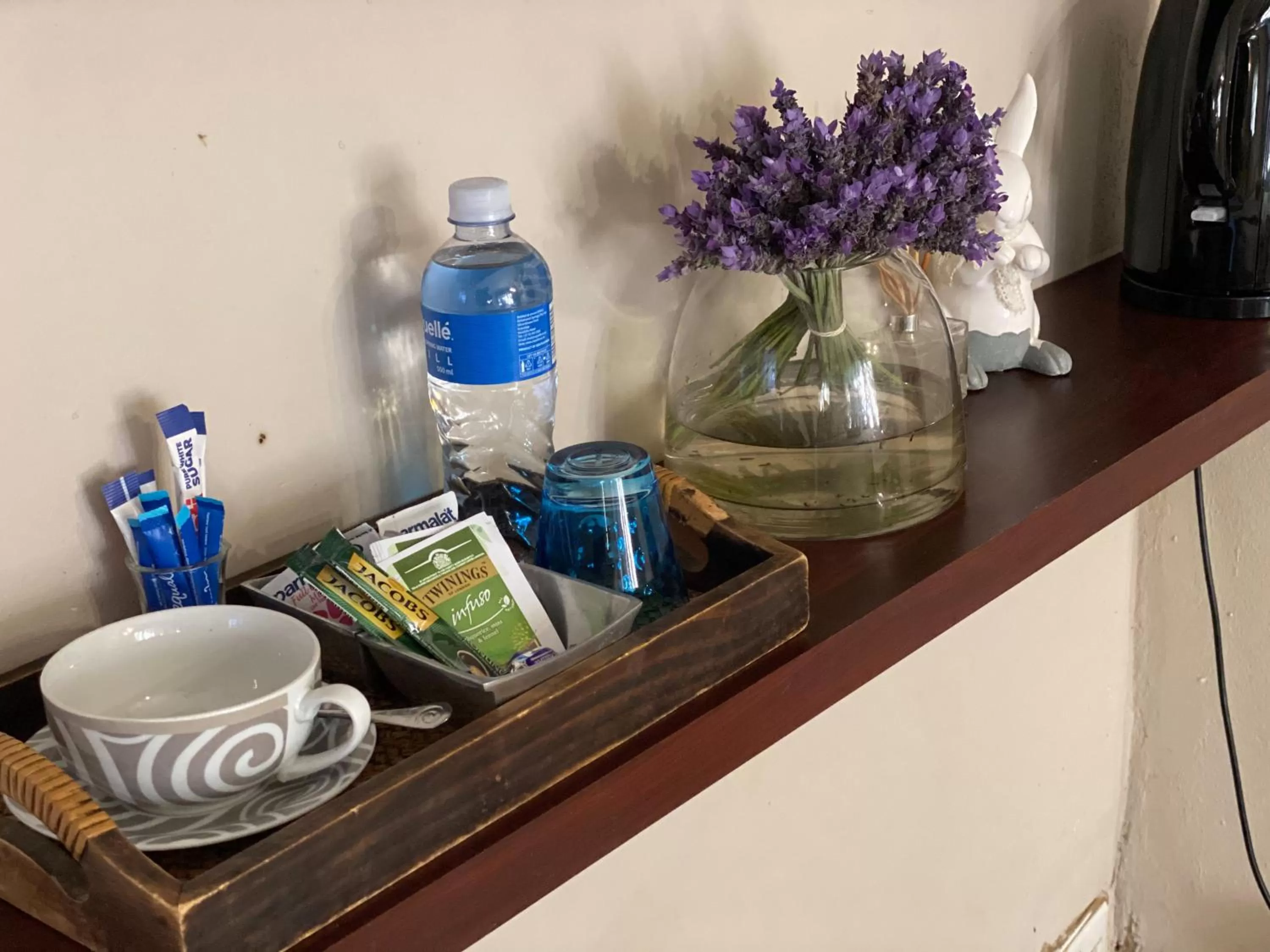 Spacube Luxury Suites and Spa