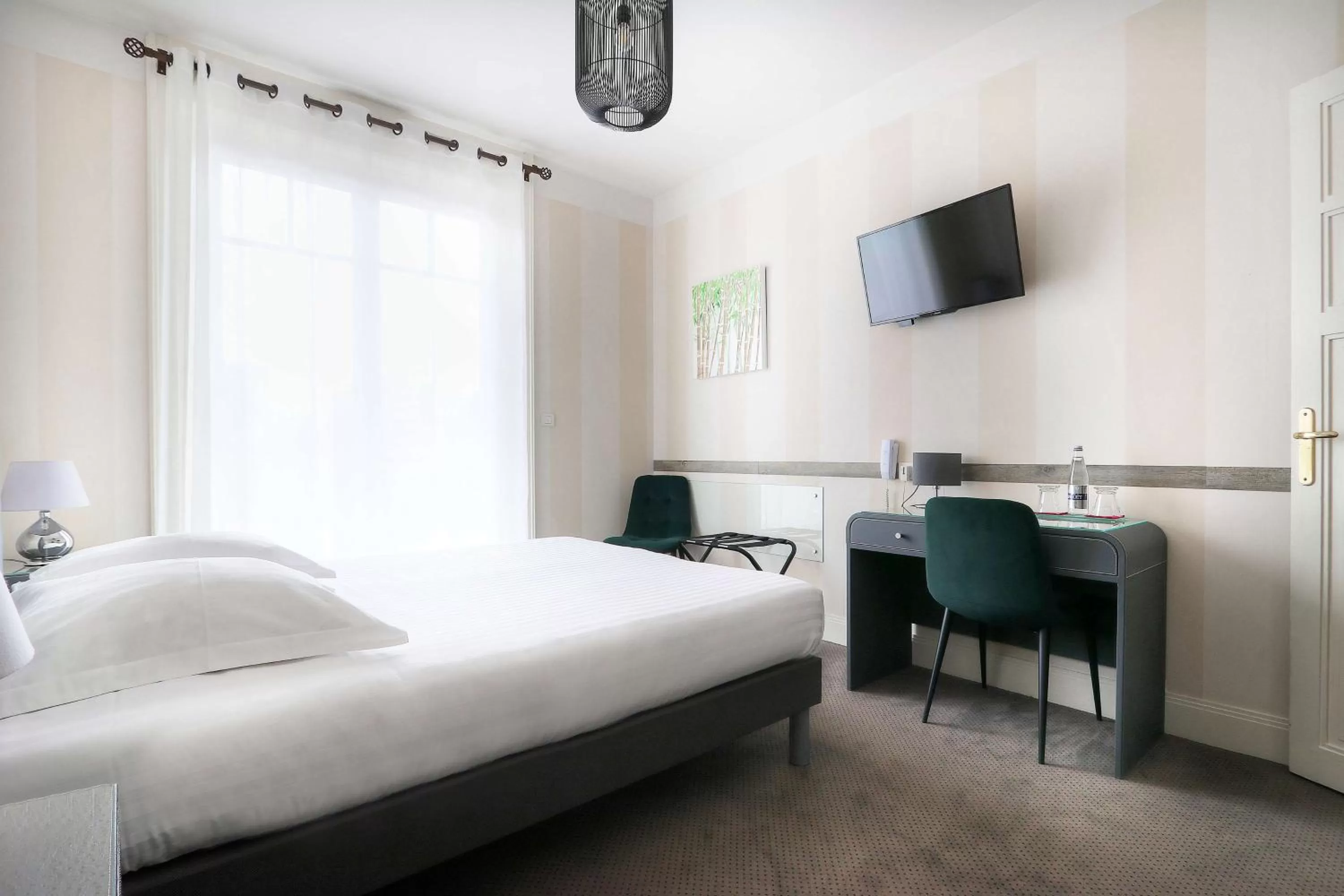 Comfort Double Room in Best Western Hôtel Brittany La Baule Centre & Plages