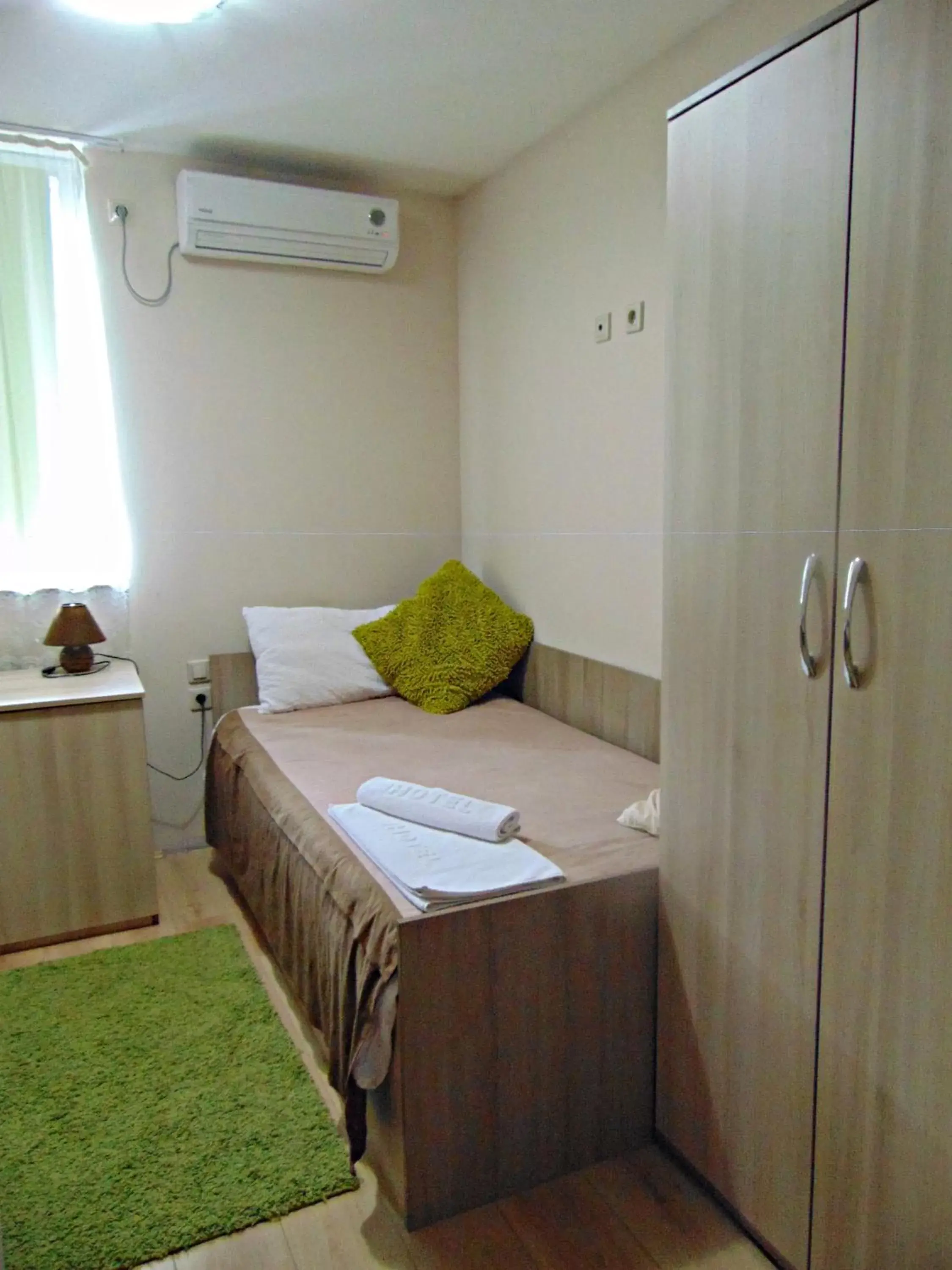 Single Room - Annex in Garni Hotel Tri O Single Room - Annex in Garni Hotel Tri O