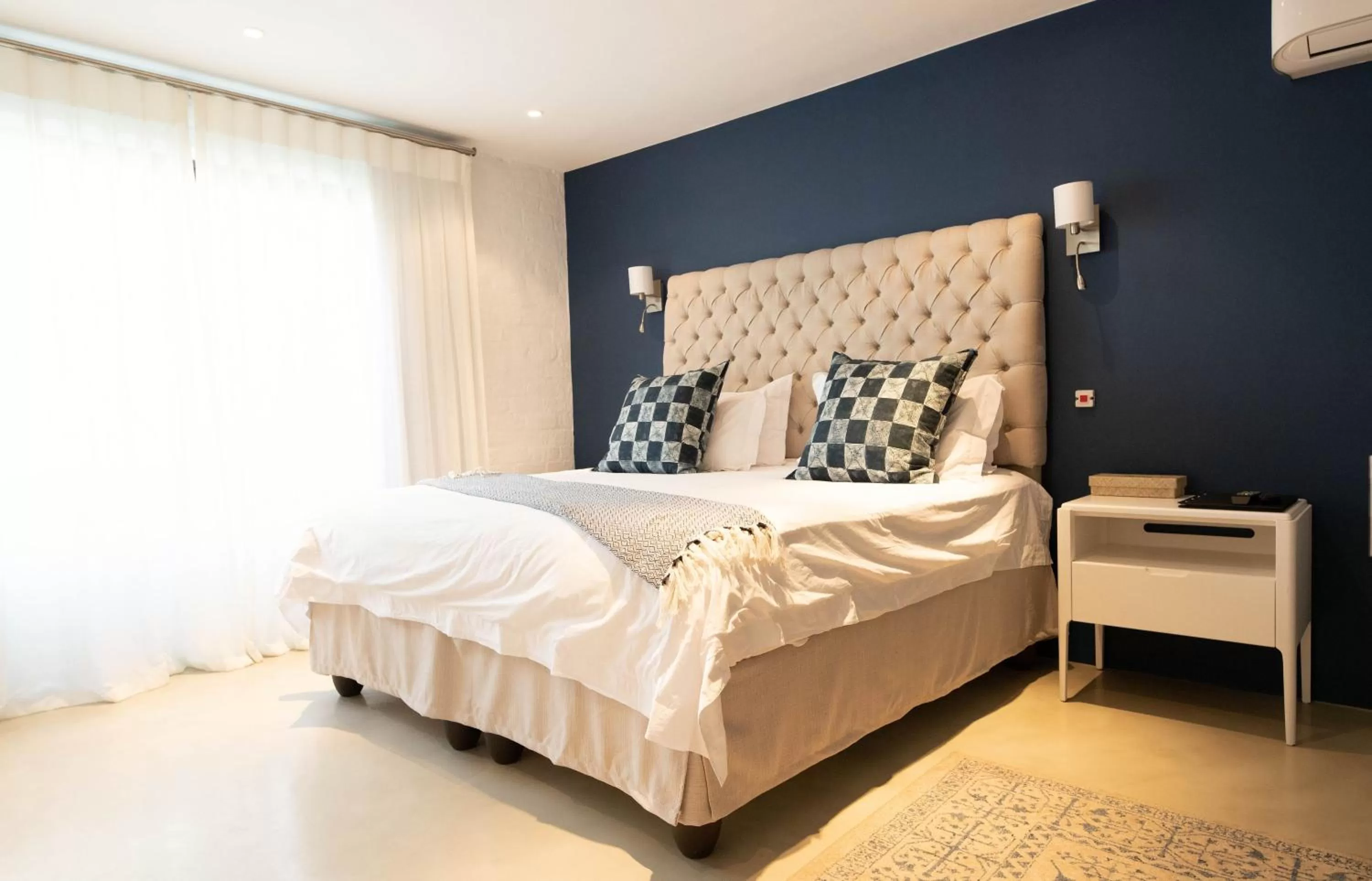 Restaurant/places to eat, Bed in Marianne Wine Estate