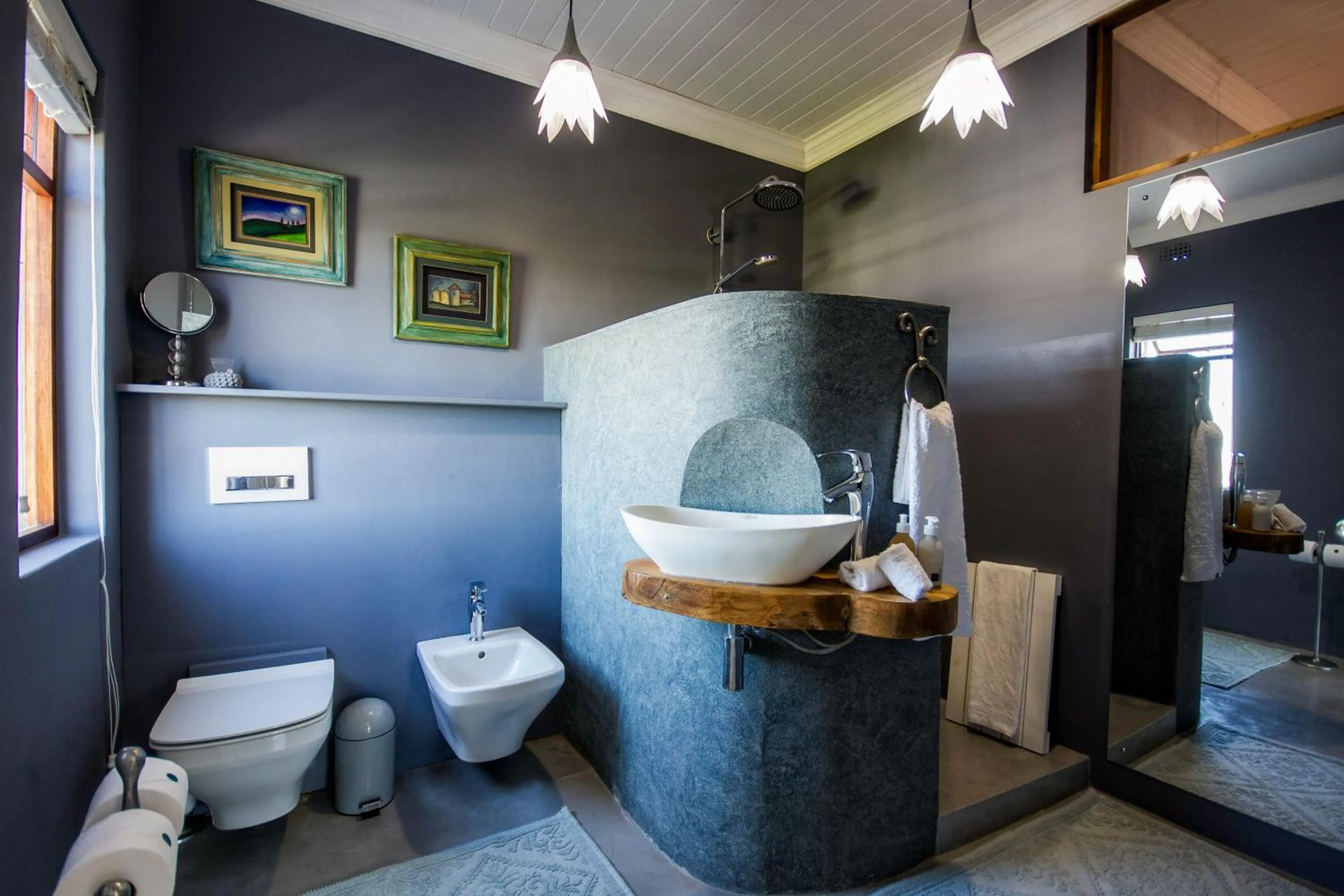 Bathroom in A Hilltop Country Retreat