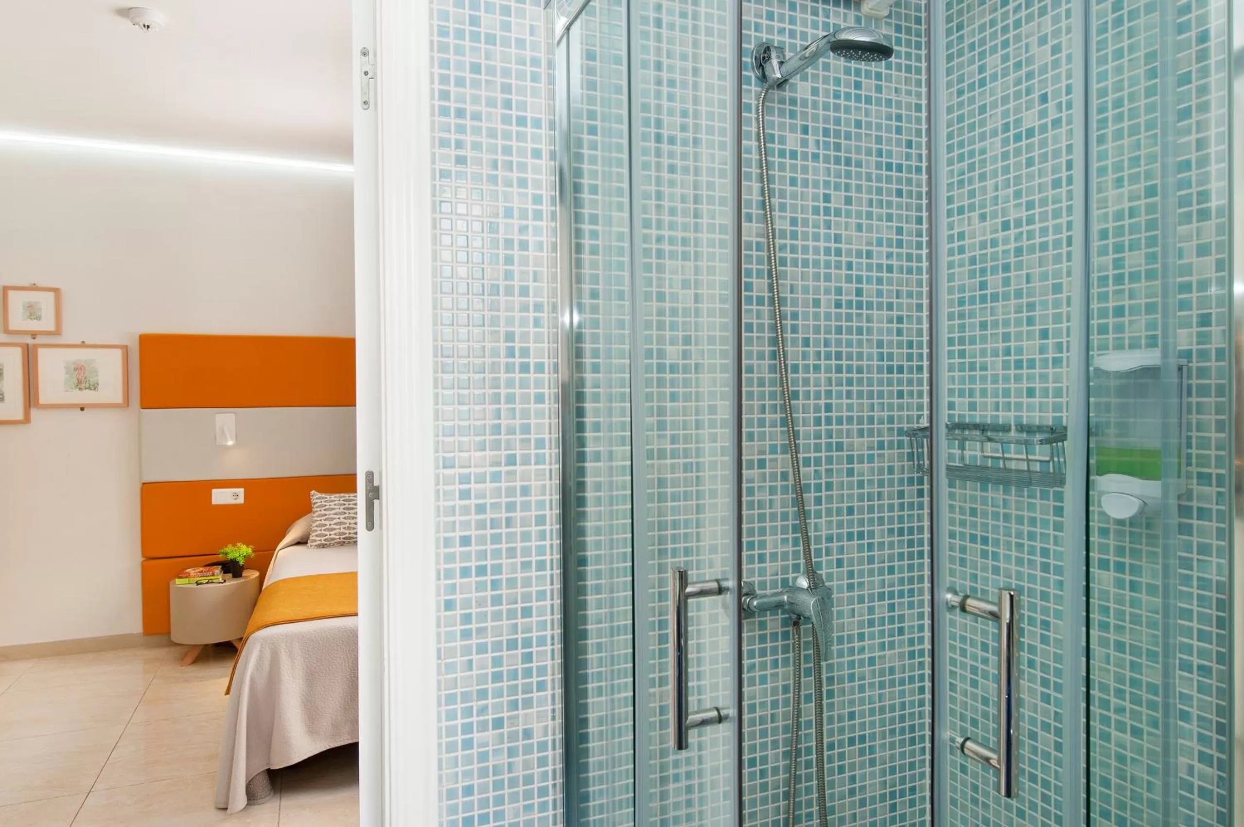 Bathroom in Hotel Apartamento Bajamar