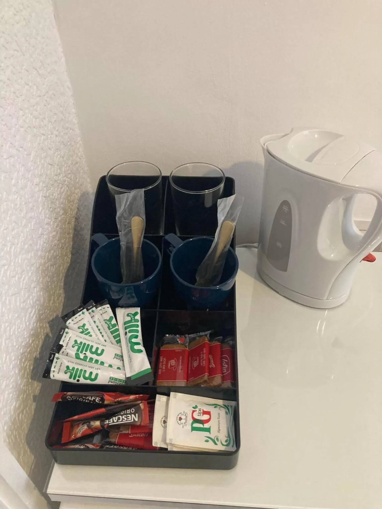 Coffee/Tea Facilities in The New Astoria Hotel