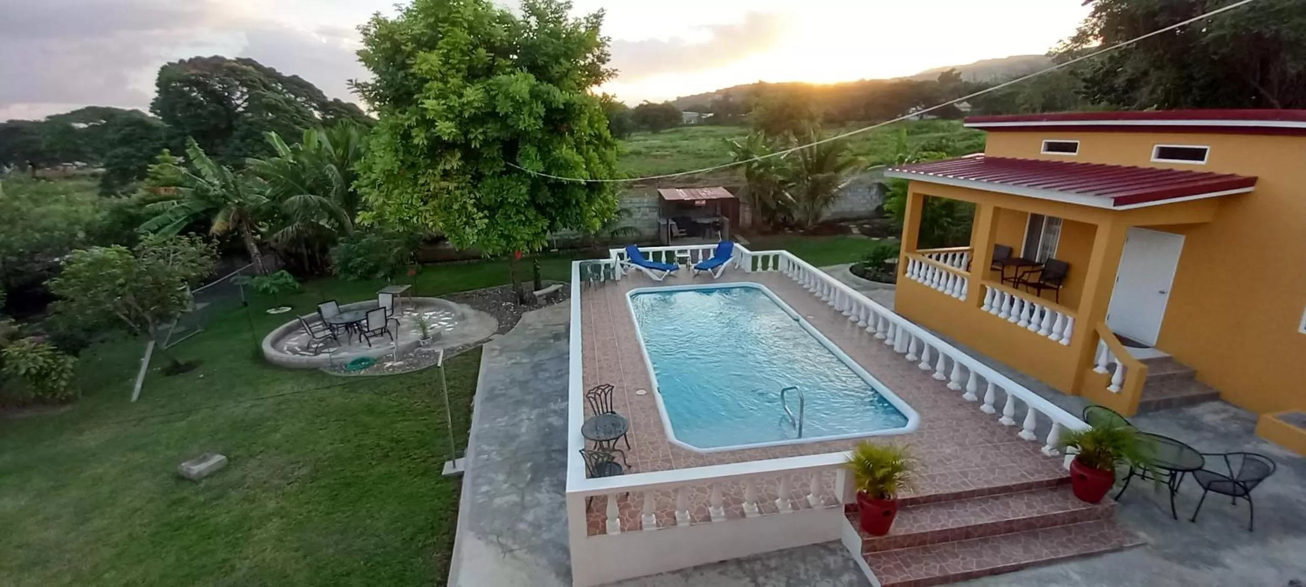 Swimming Pool in Modrians