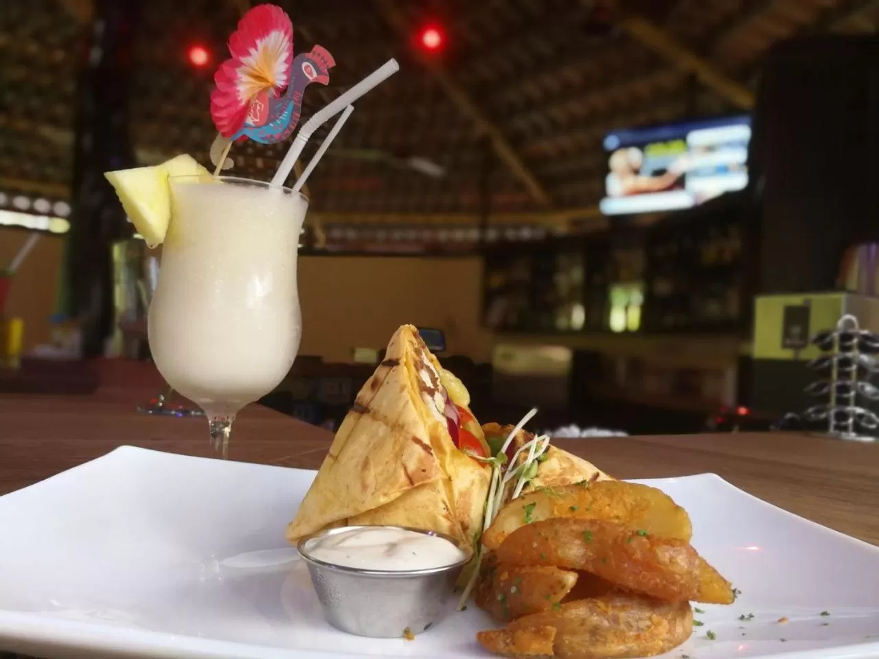 Food and drinks in La Foresta Nature Resort