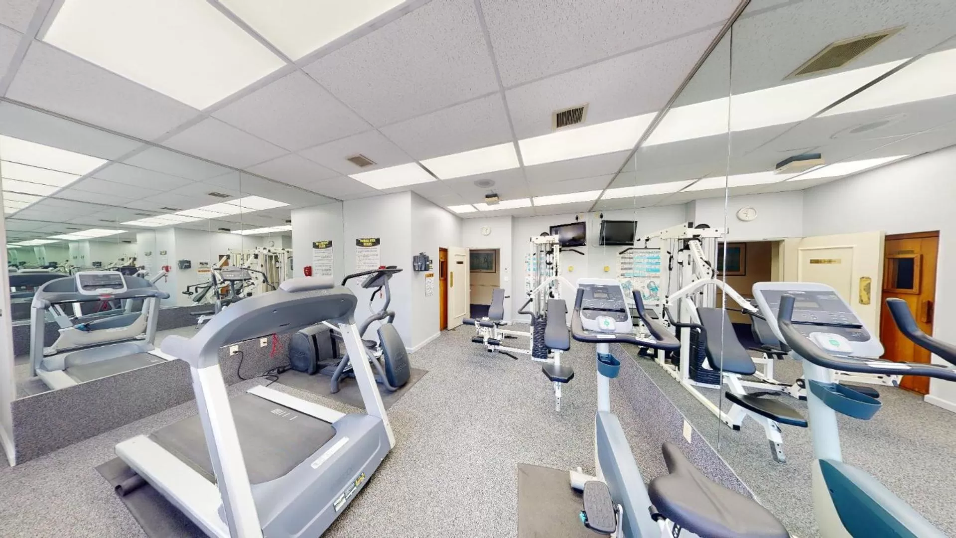 Fitness centre/facilities in Avon Old Farms Hotel