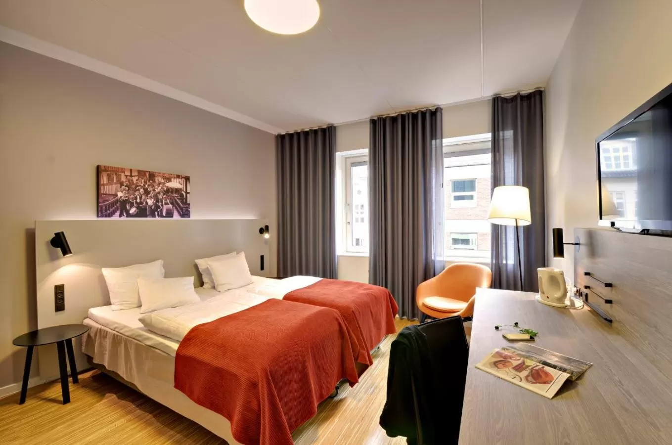 Property building, Bed in Scandic Aarhus City