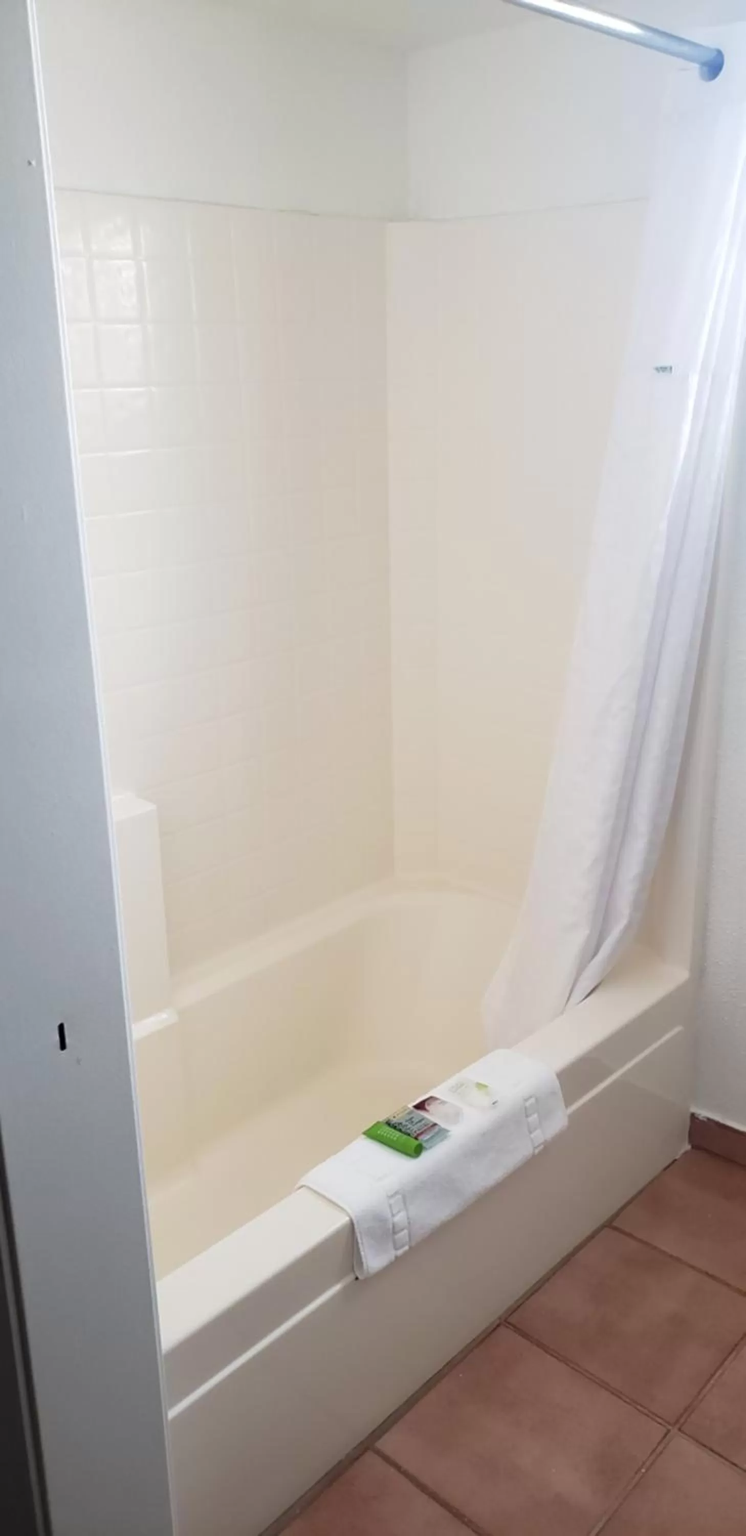 Bathroom in Los Viajeros Inn