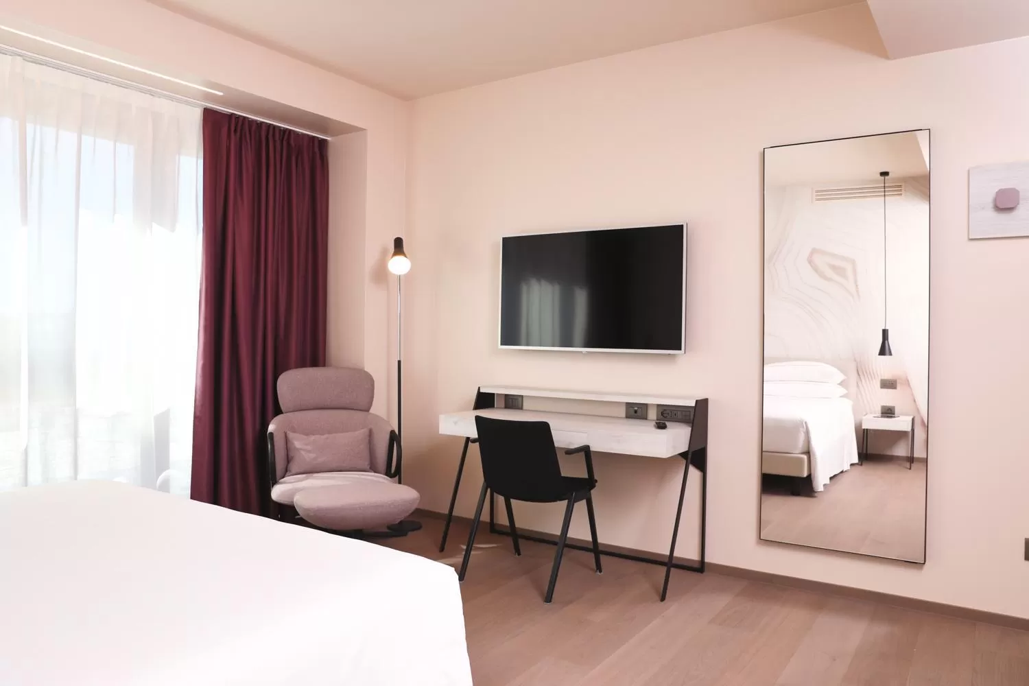 TV and multimedia, Bed in Hotel Veronesi La Torre