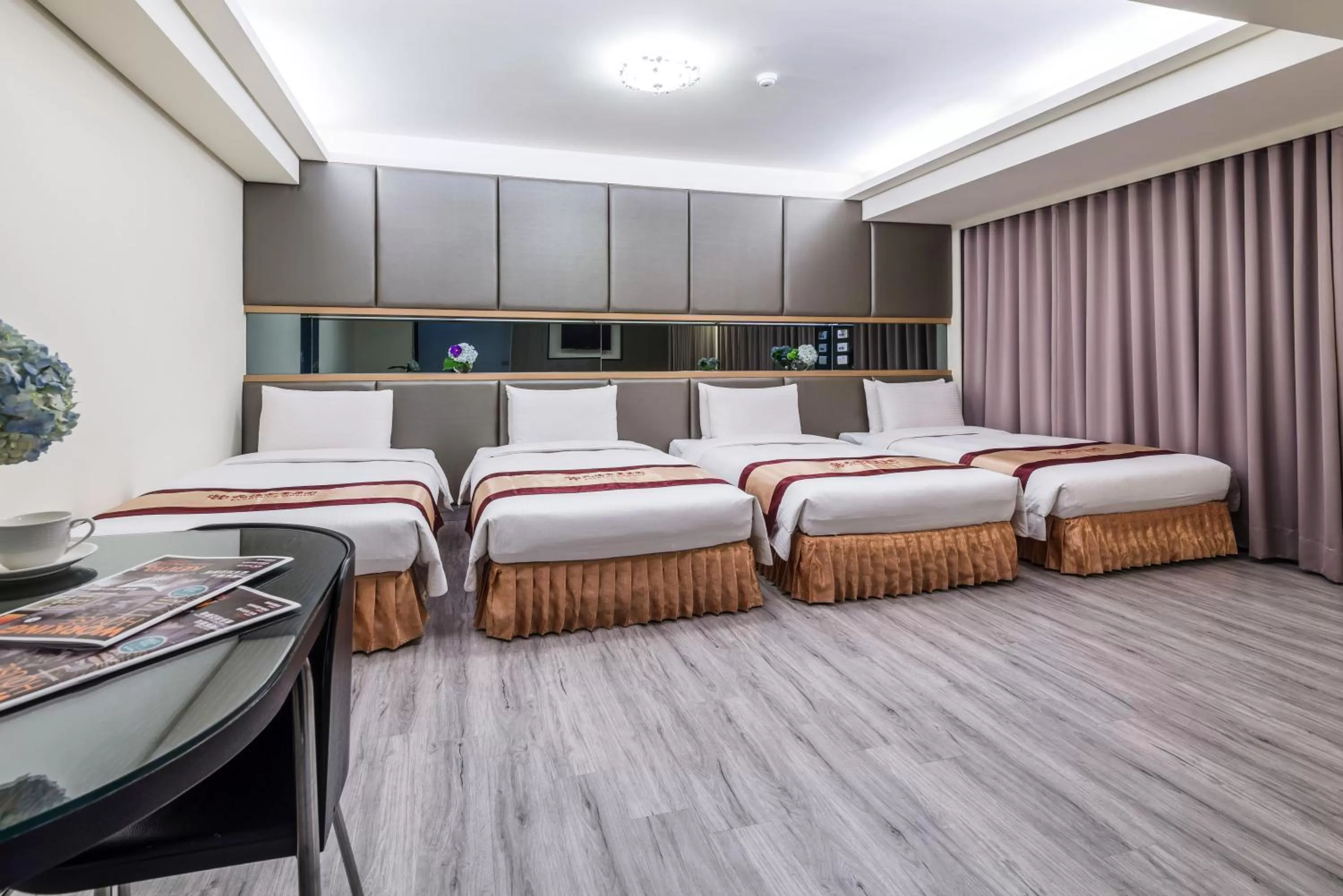 bunk bed, Bed in Harmonious Hotel