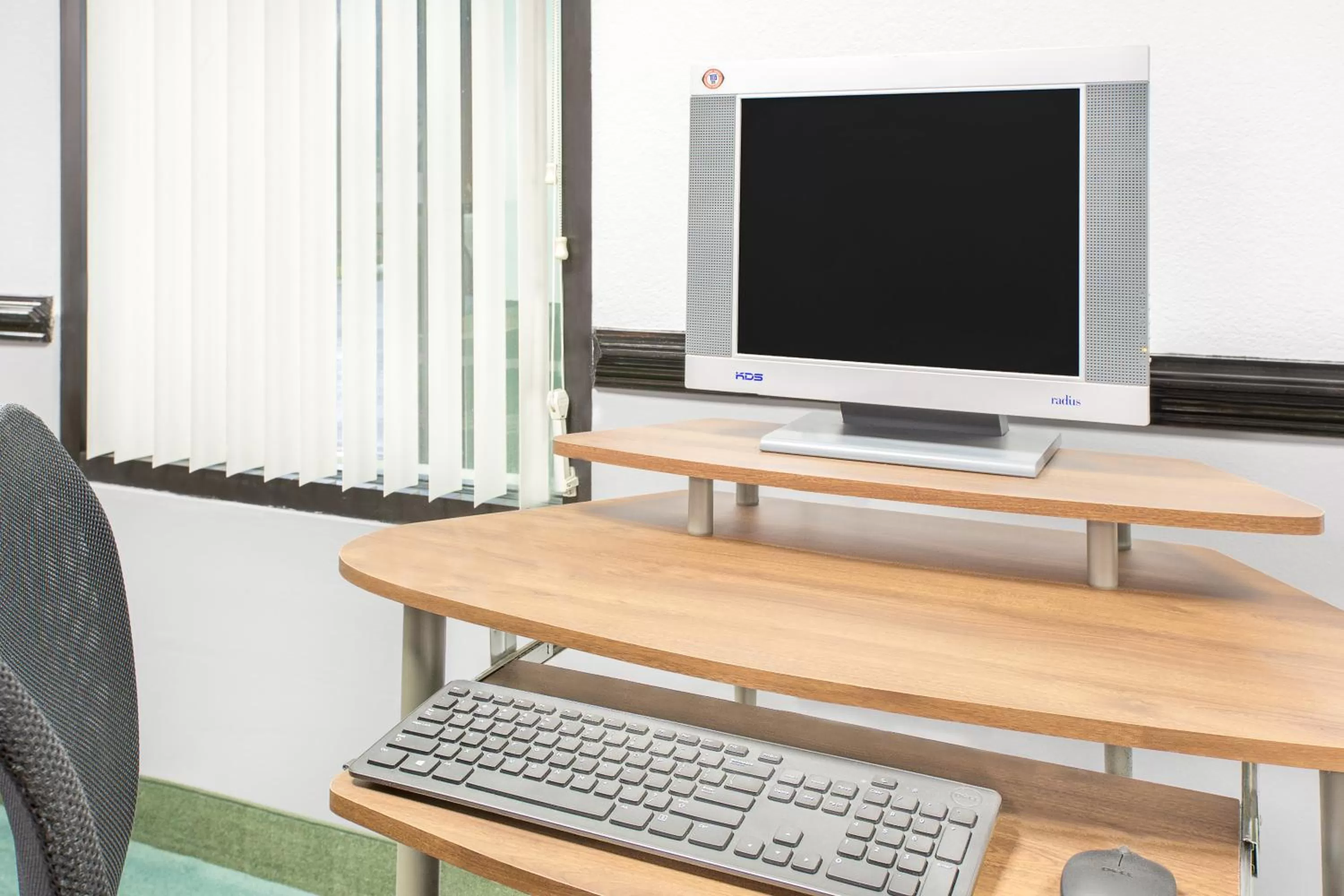 Business facilities in Super 8 by Wyndham Mobile