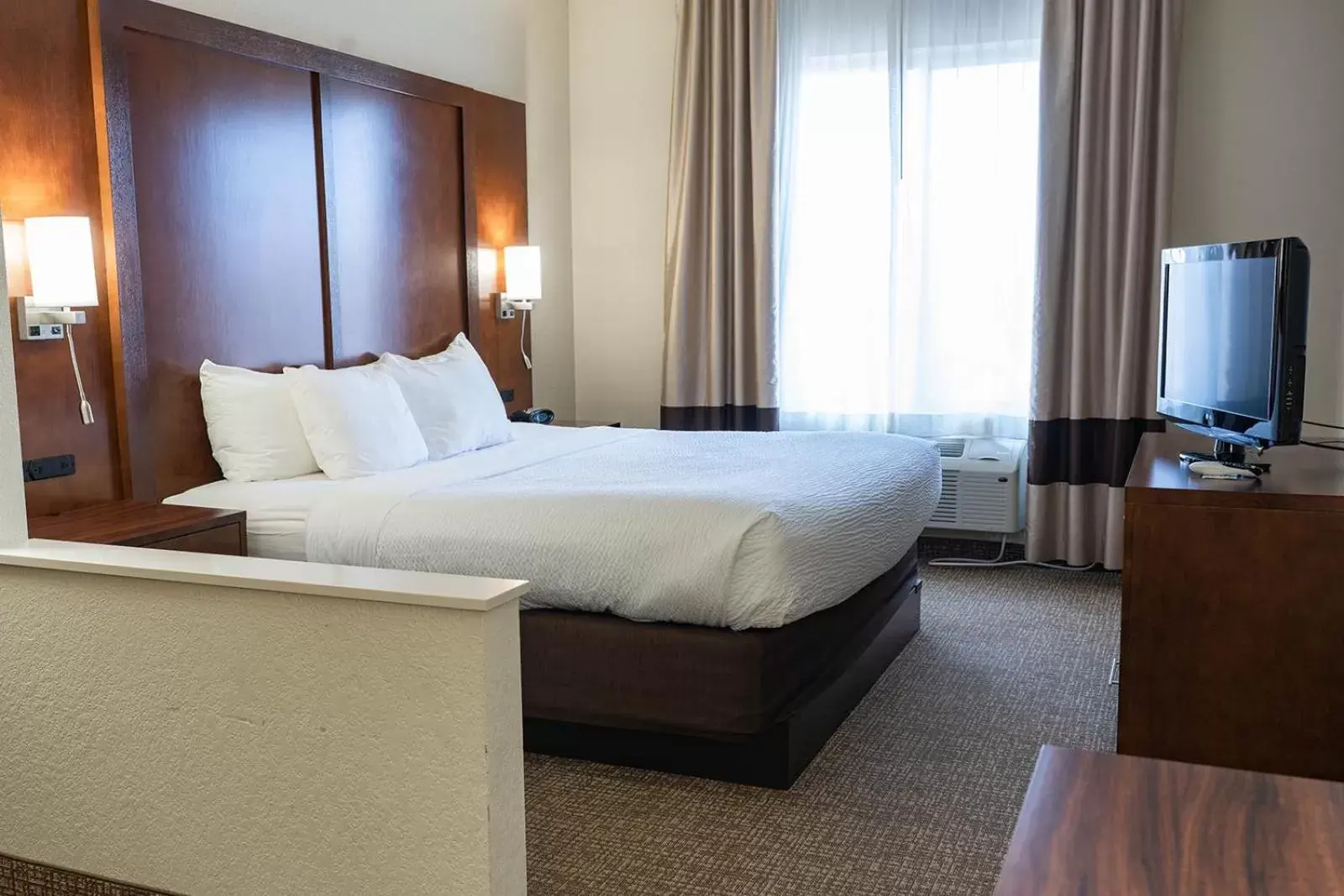 King Room - Non-Smoking in Rapid River Lodge King Room - Non-Smoking in Rapid River Lodge