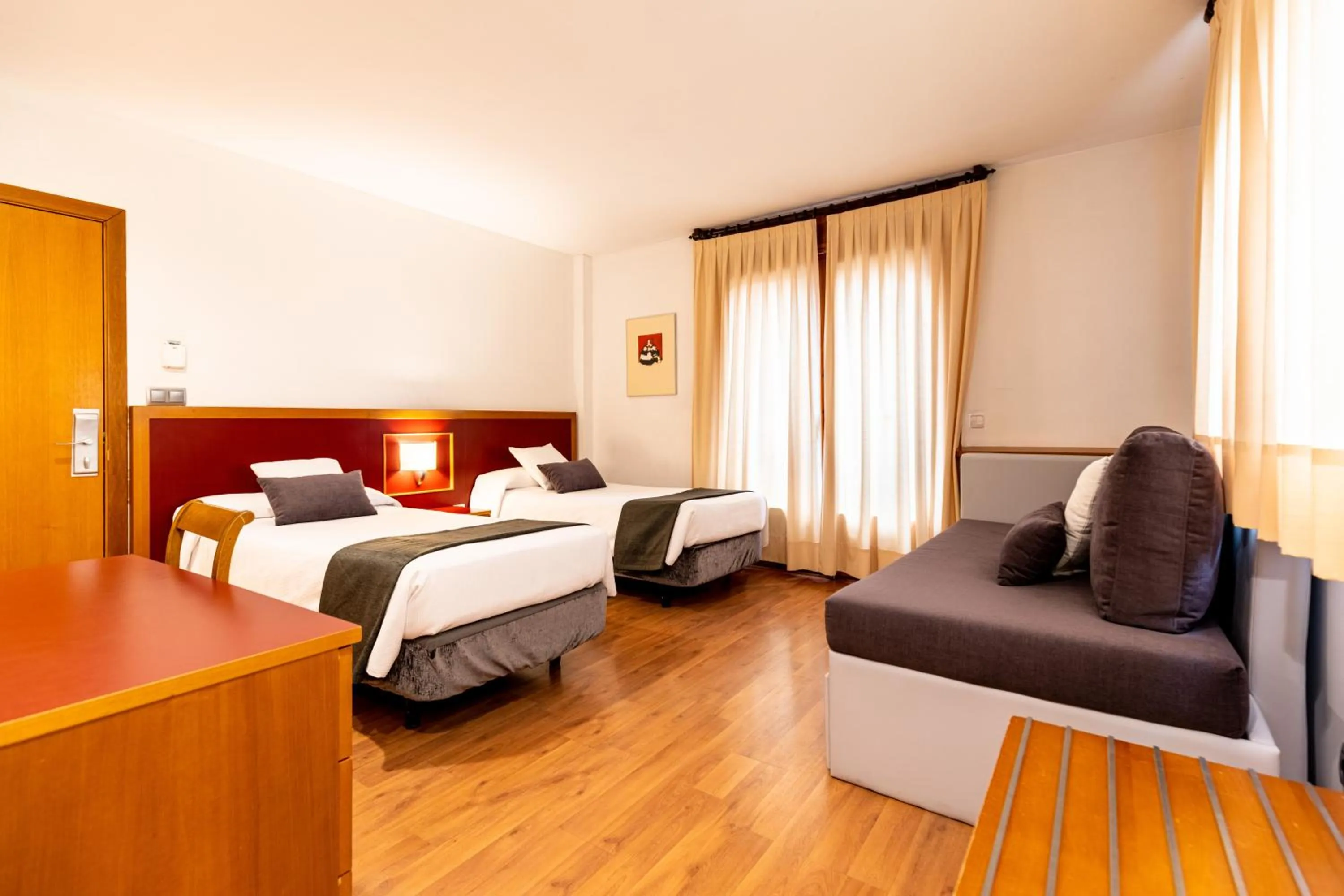 Bedroom, Bed in Hotel del Prado