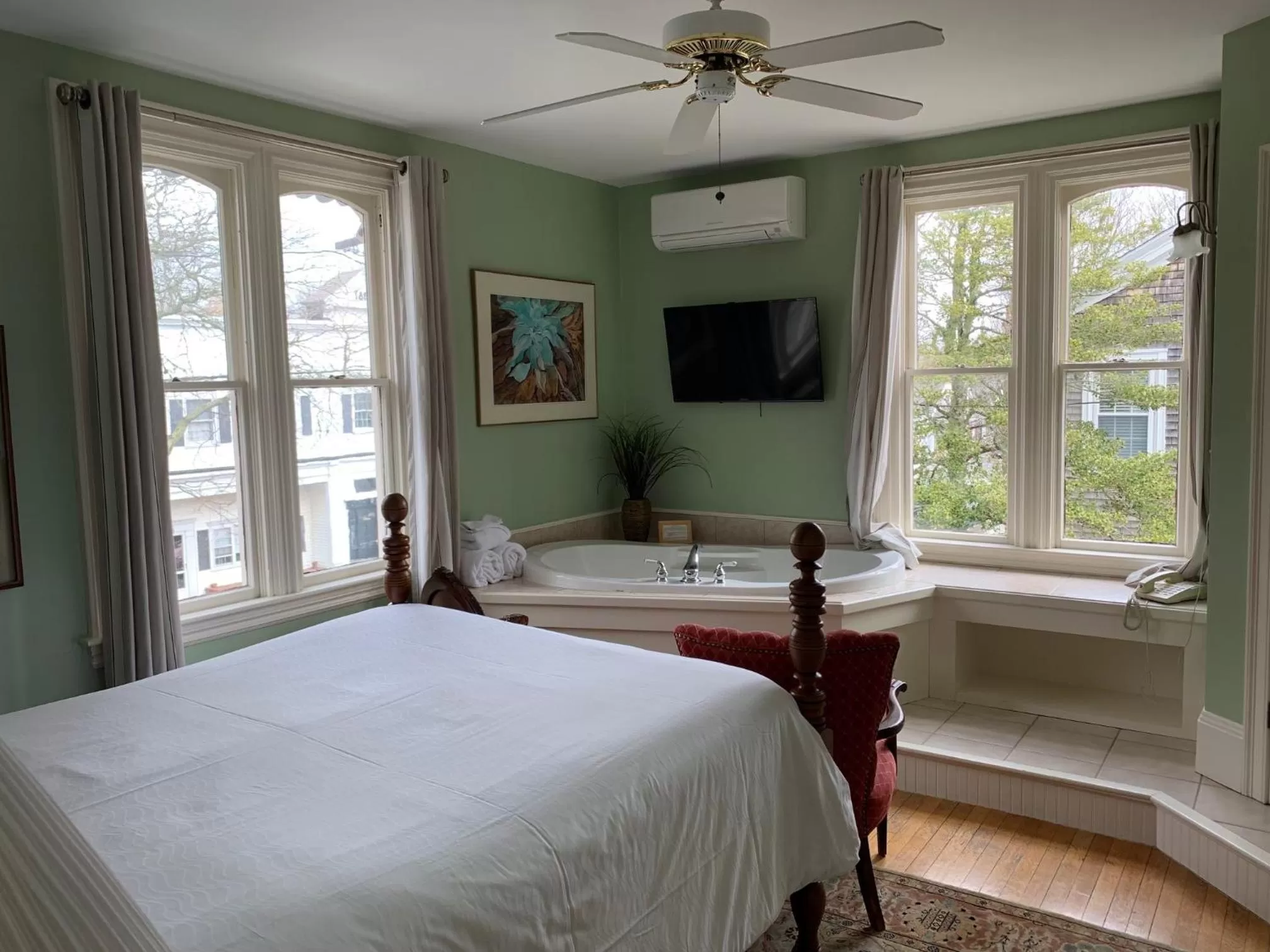 Bed in Belfry Inn and Bistro