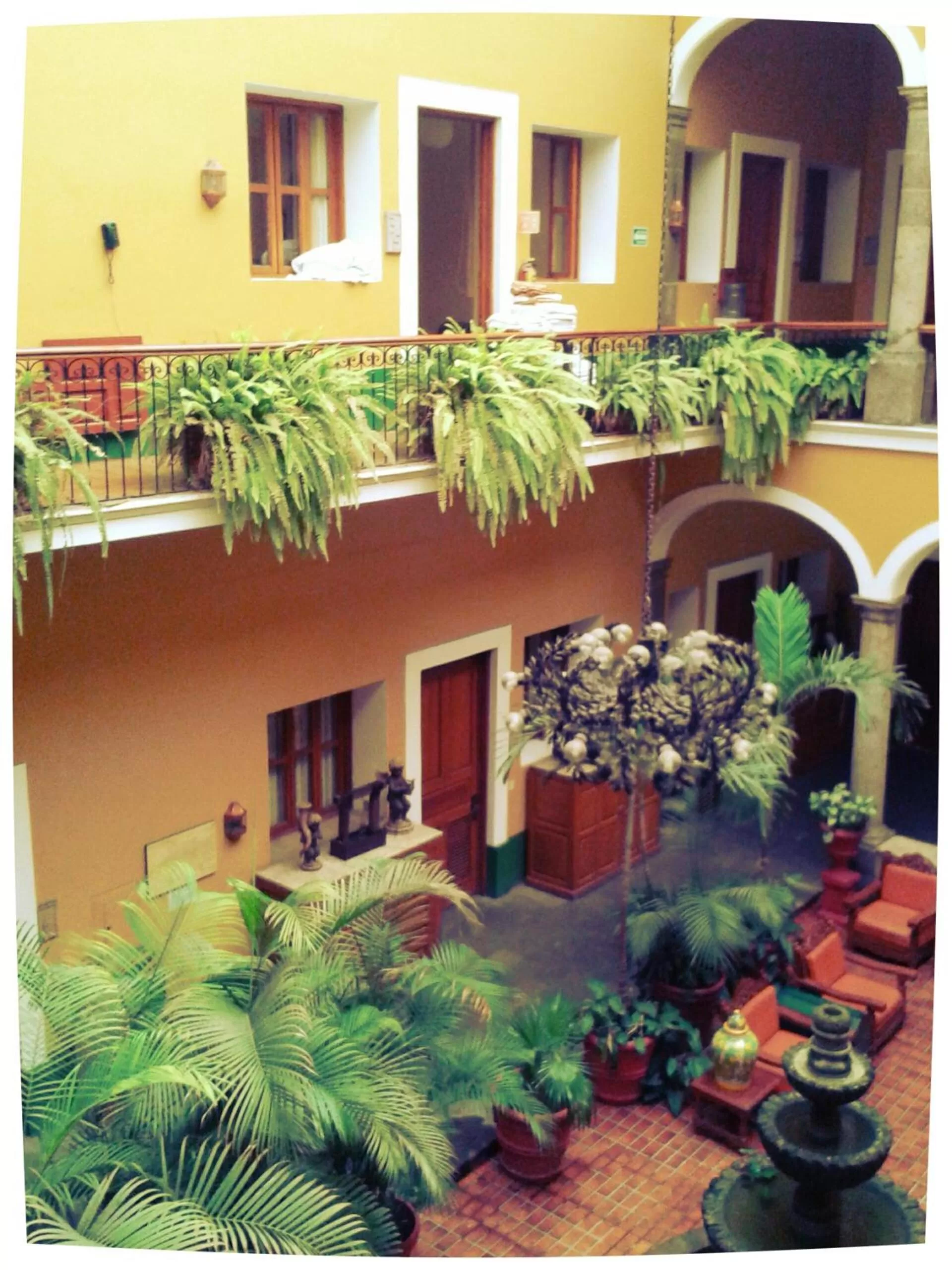 Property building in Hotel San Francisco Plaza