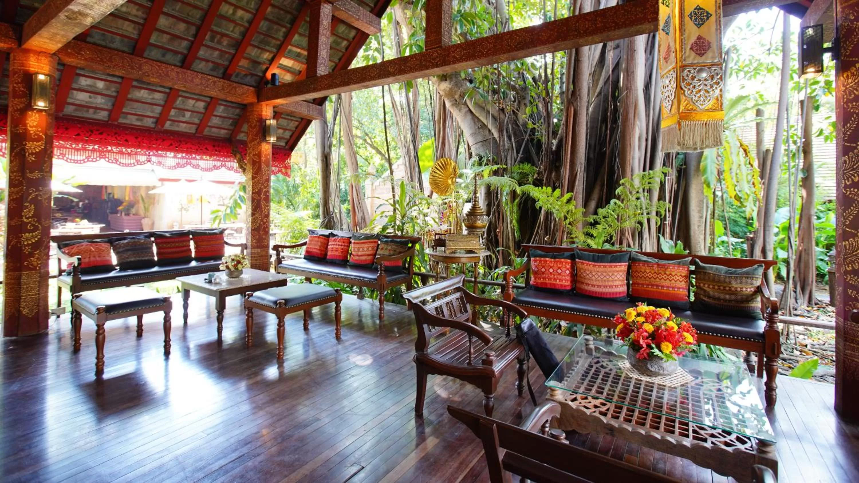 Lobby or reception in Yaang Come Village Hotel