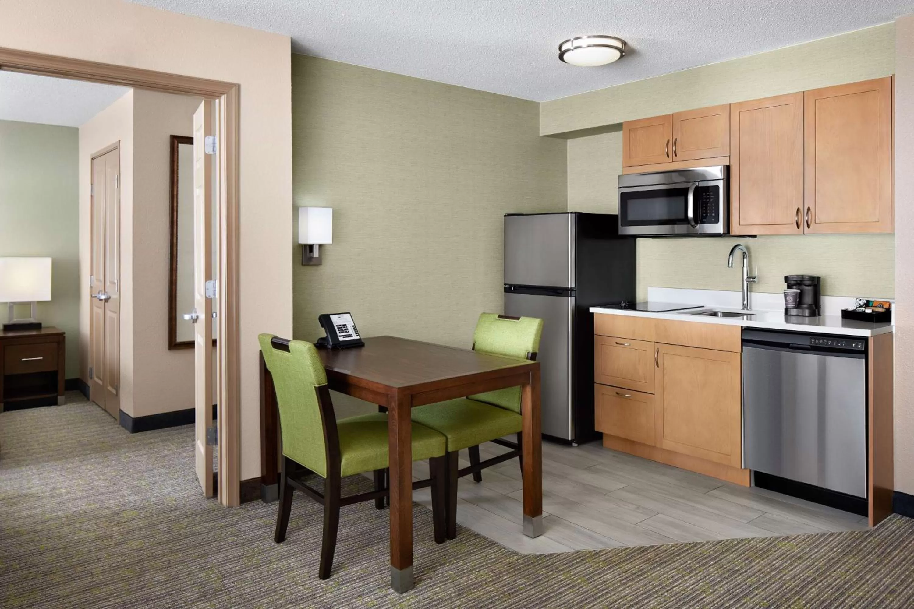 Kitchen or kitchenette in Homewood Suites by Hilton Baltimore-Washington Intl Apt