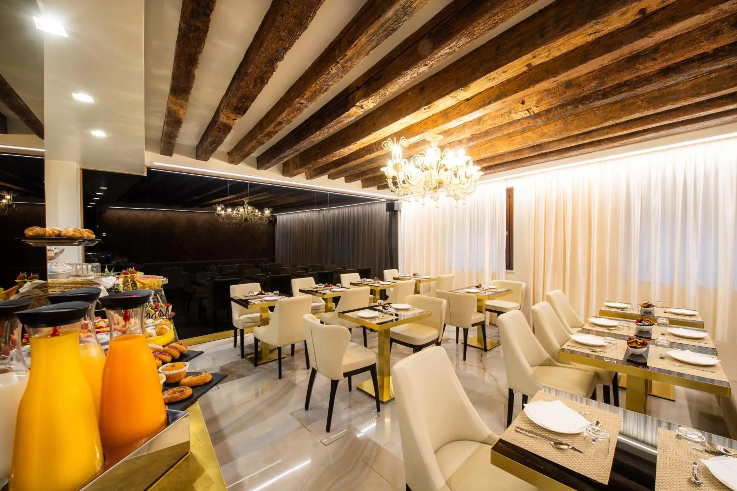 Continental breakfast in Palazzo San Lorenzo