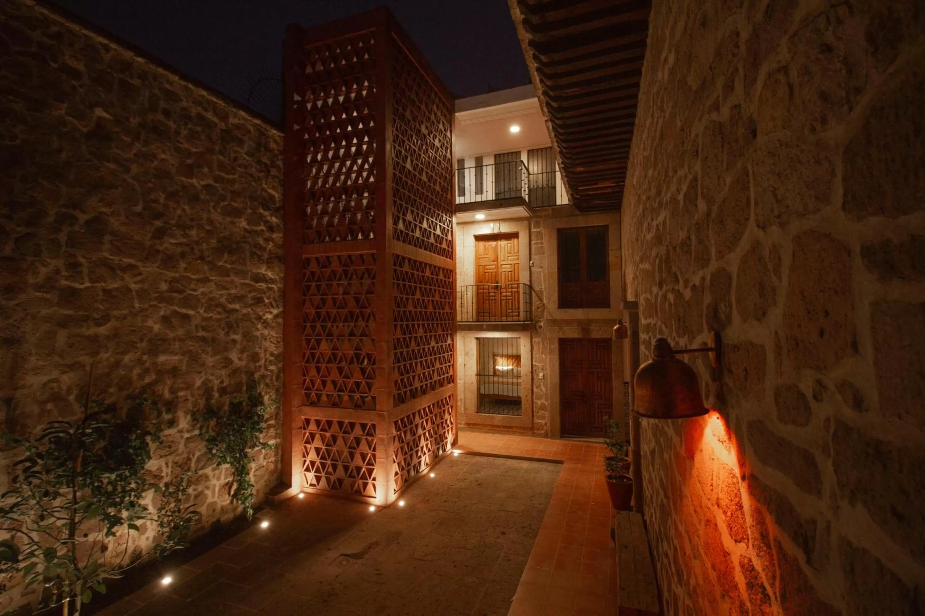 Property building in NaNa Vida Hotel Morelia