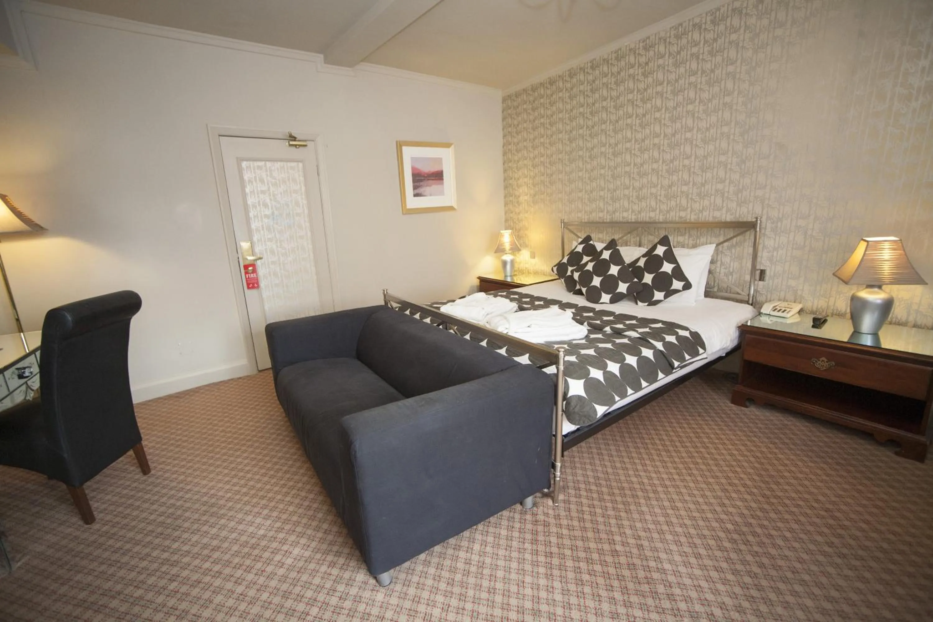 Bedroom, Bed in The Lion Hotel Shrewsbury