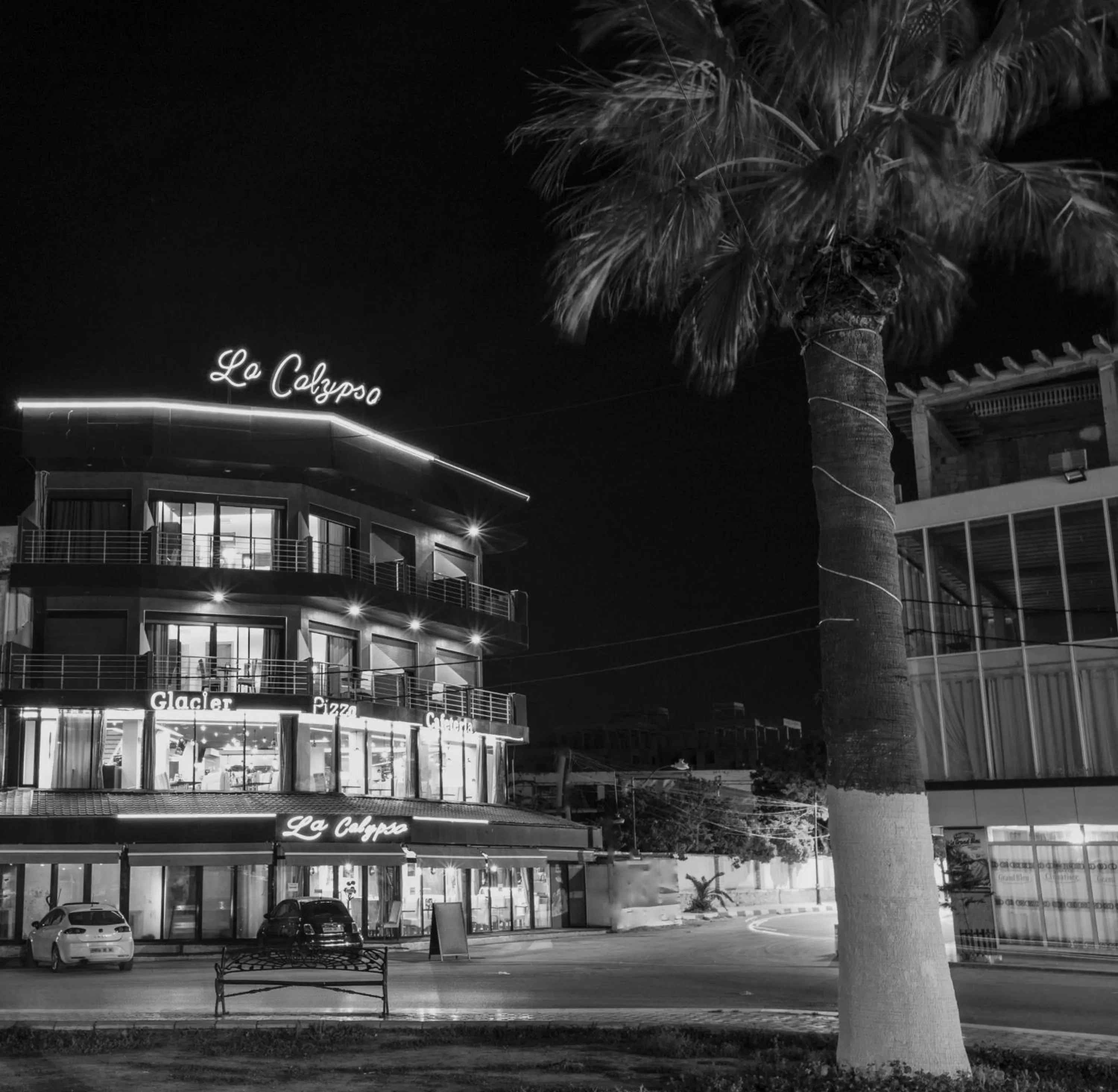 Property building in Calypso Home Oran